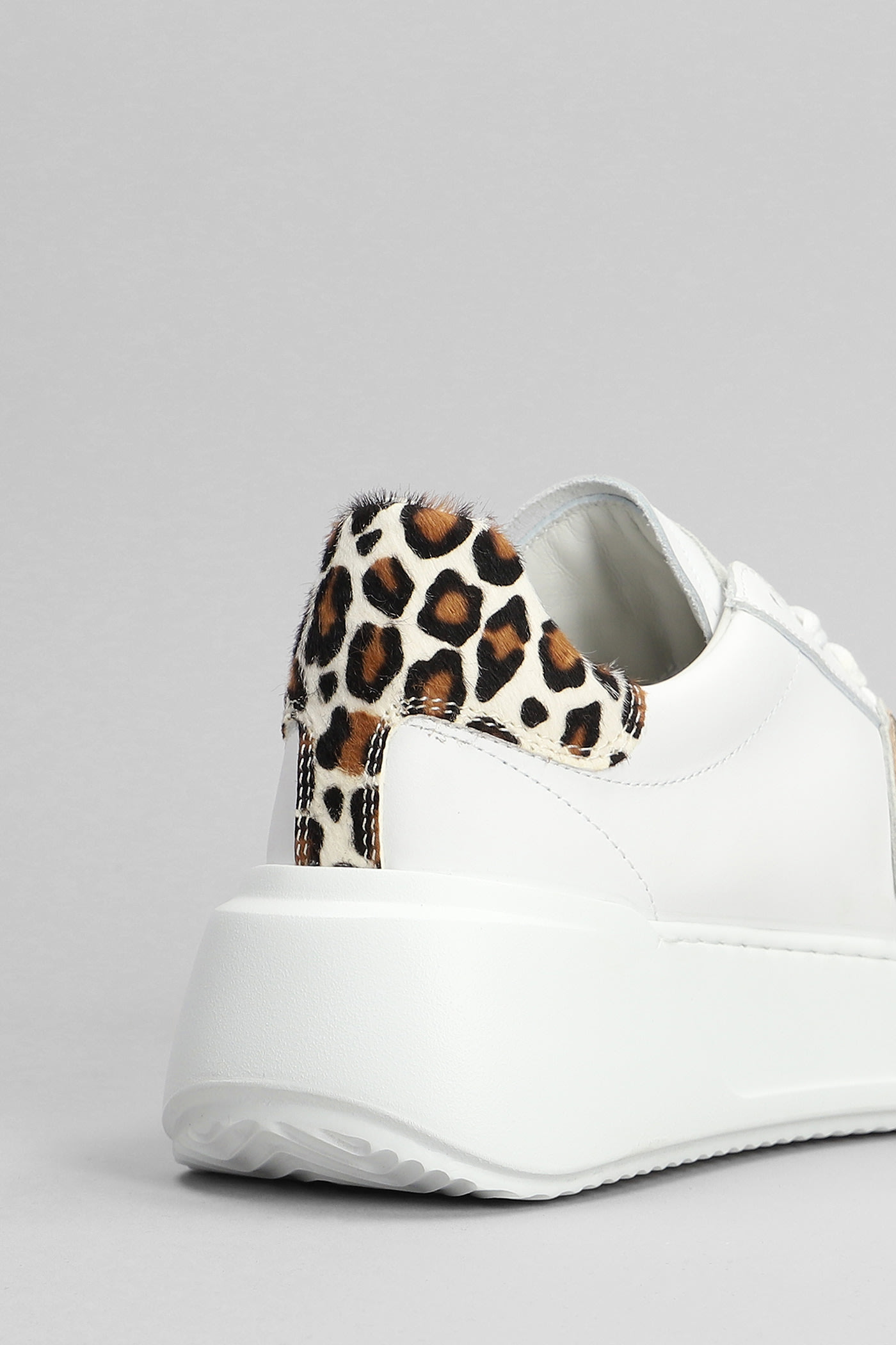 Shop Philippe Model Tres Temple Low Sneakers In White Leather