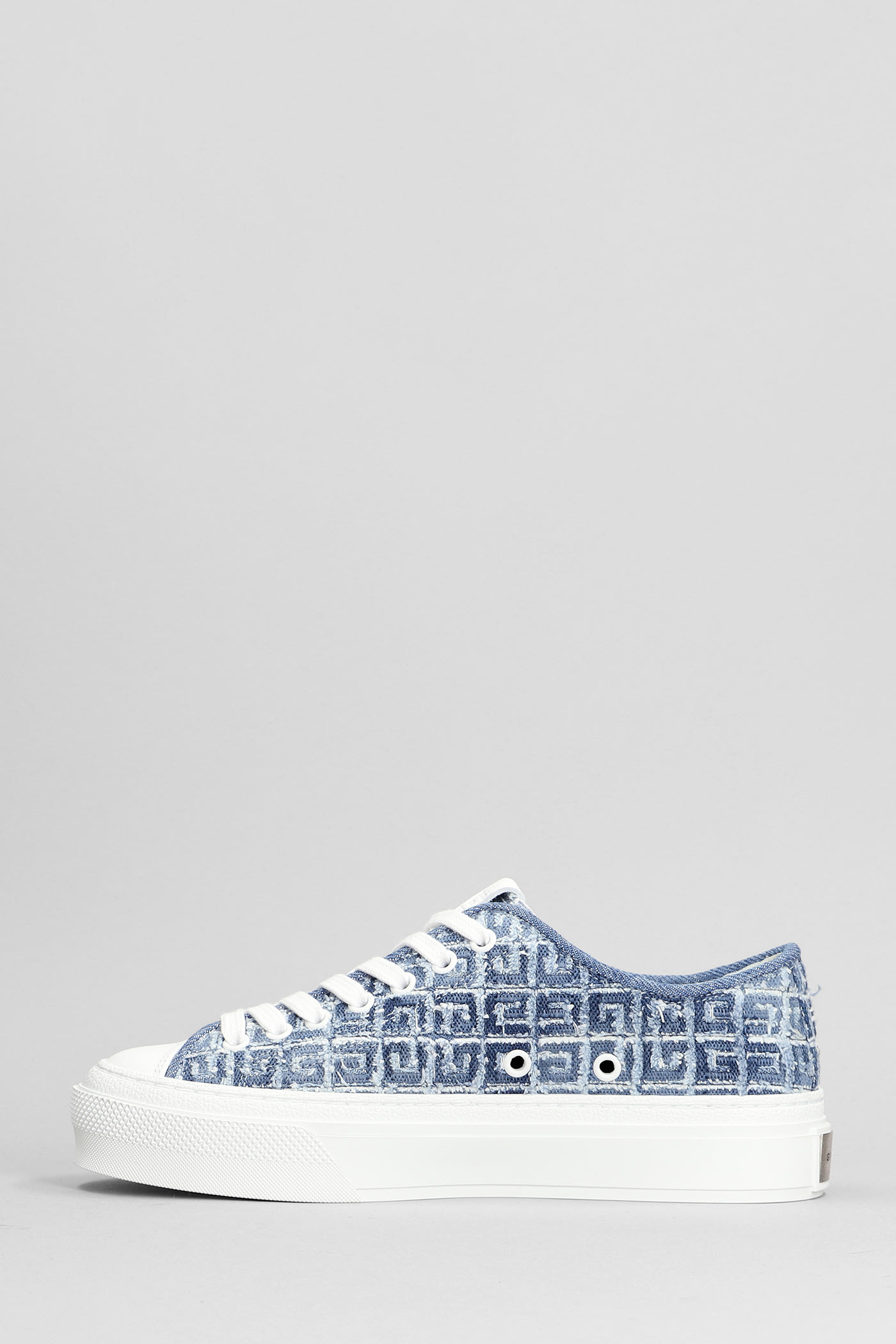 Shop Givenchy City Low Sneakers In Blue Cotton