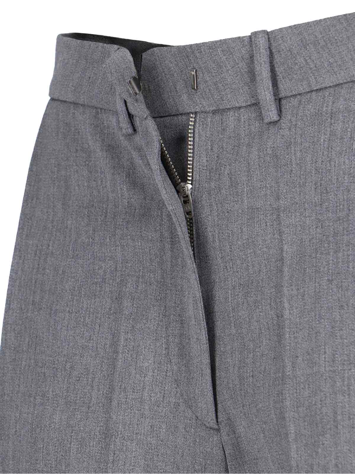 Low Classic Straight Shorts With Back Pocket And Belt Loops In Gray
