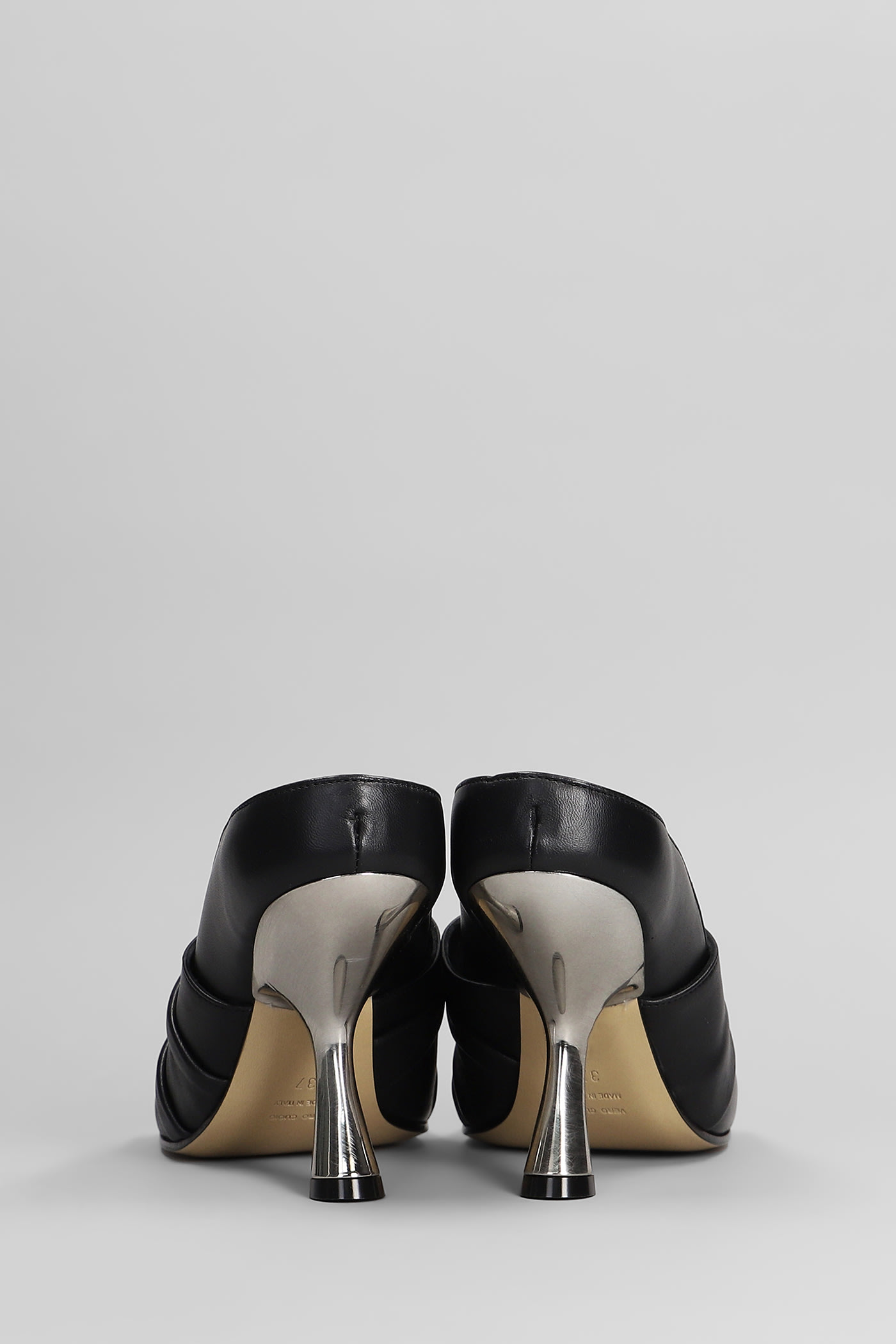 Alchimia Slipper-mule In Black Leather In Black
