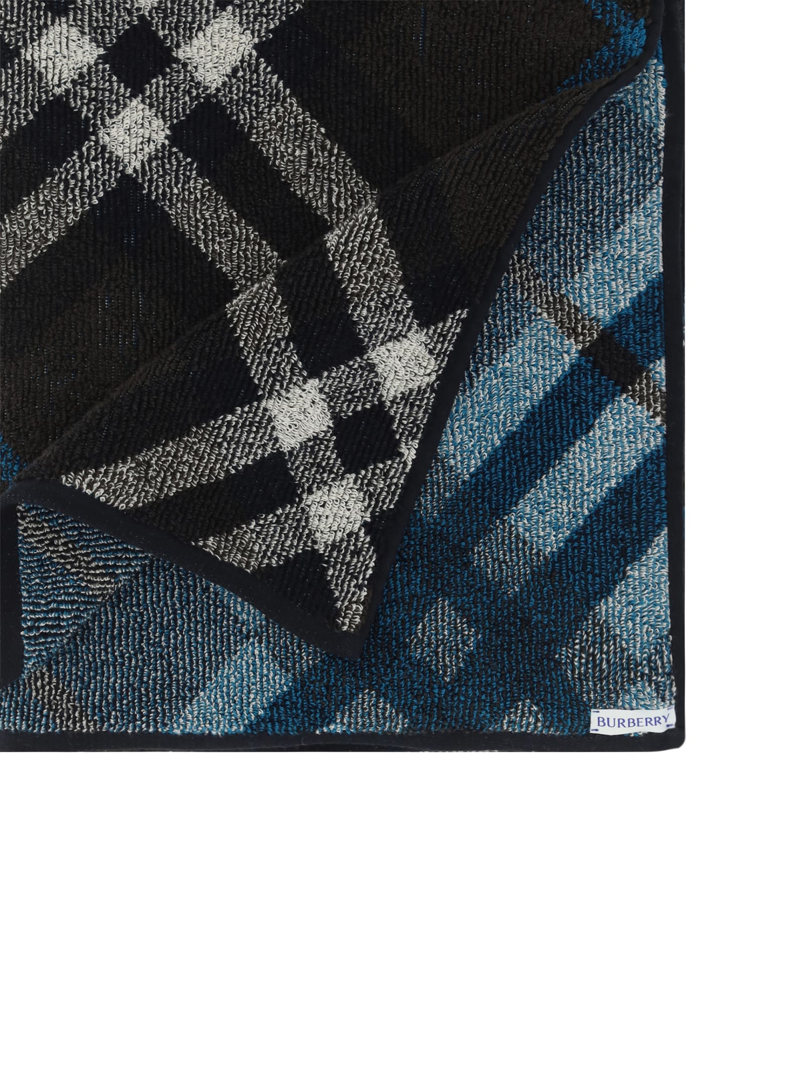 Shop Burberry Towel In Snug