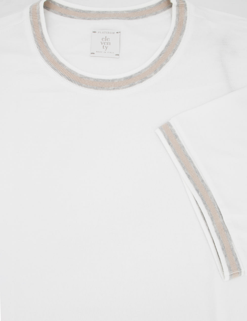 Shop Eleventy T-shirt In White