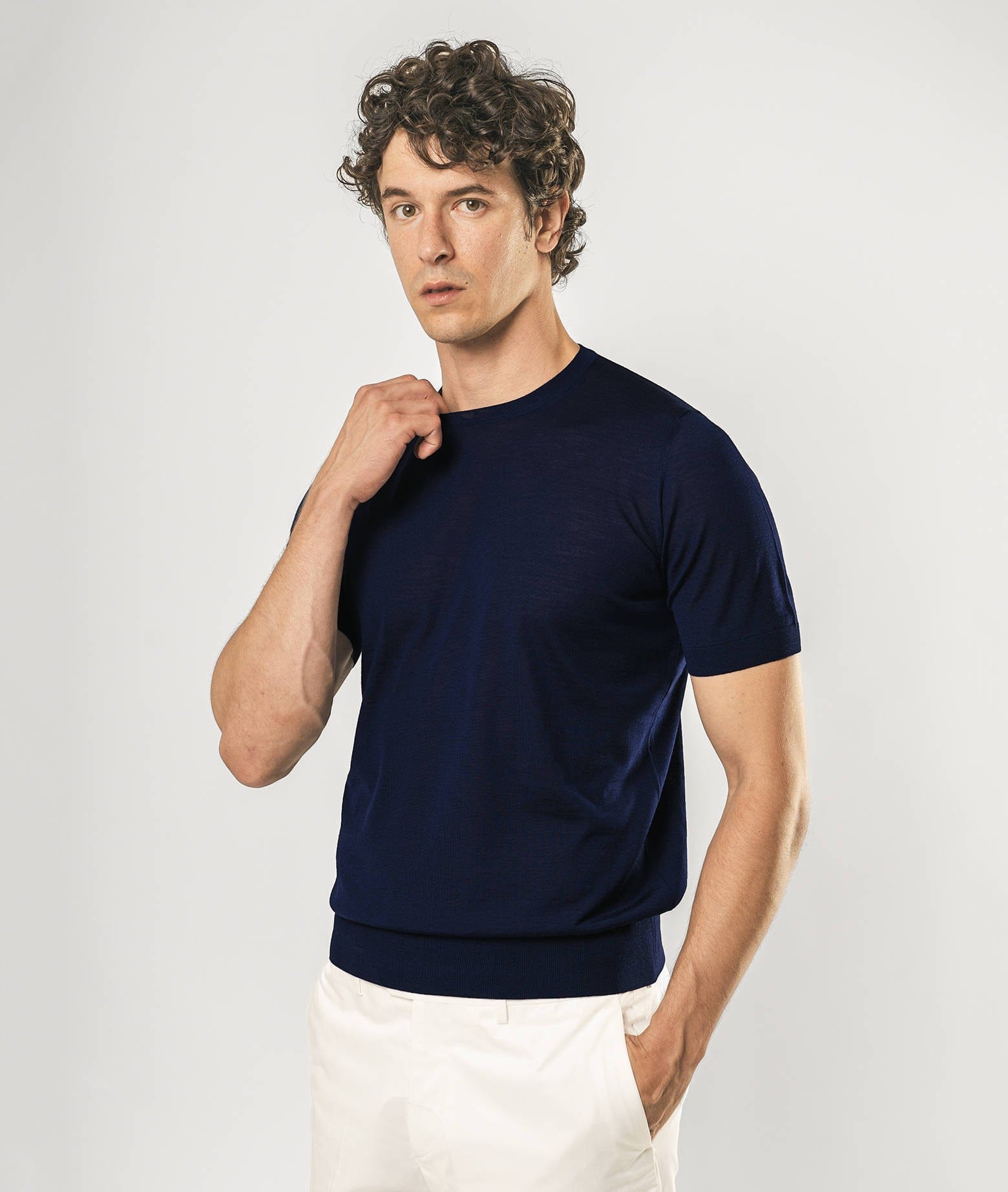 Larusmiani Crewneck Roquebrune T-shirt In Navy