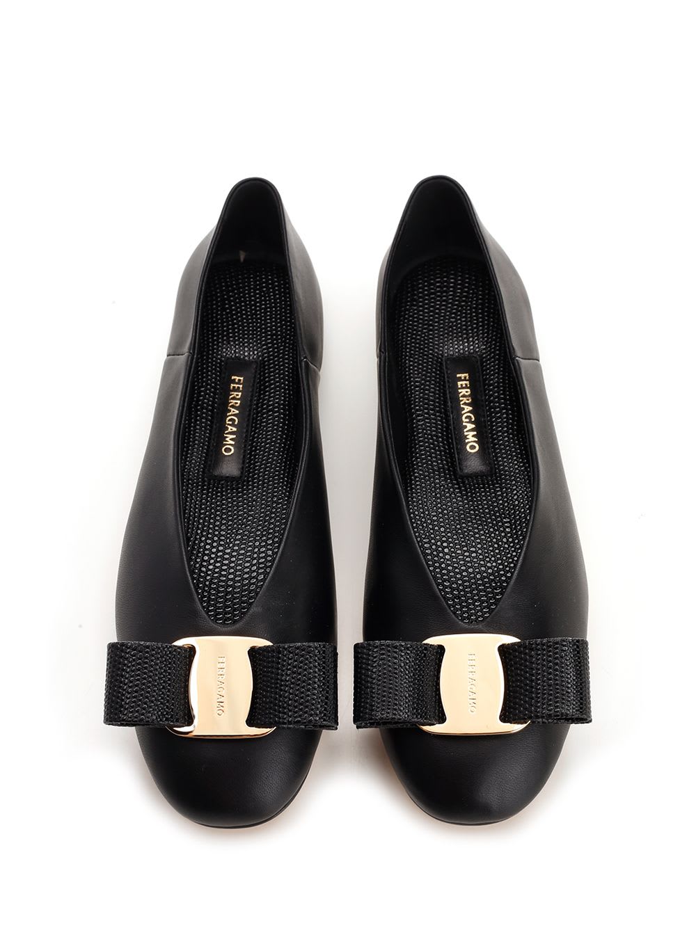 Shop Ferragamo Vara Bow Ballerina In Black