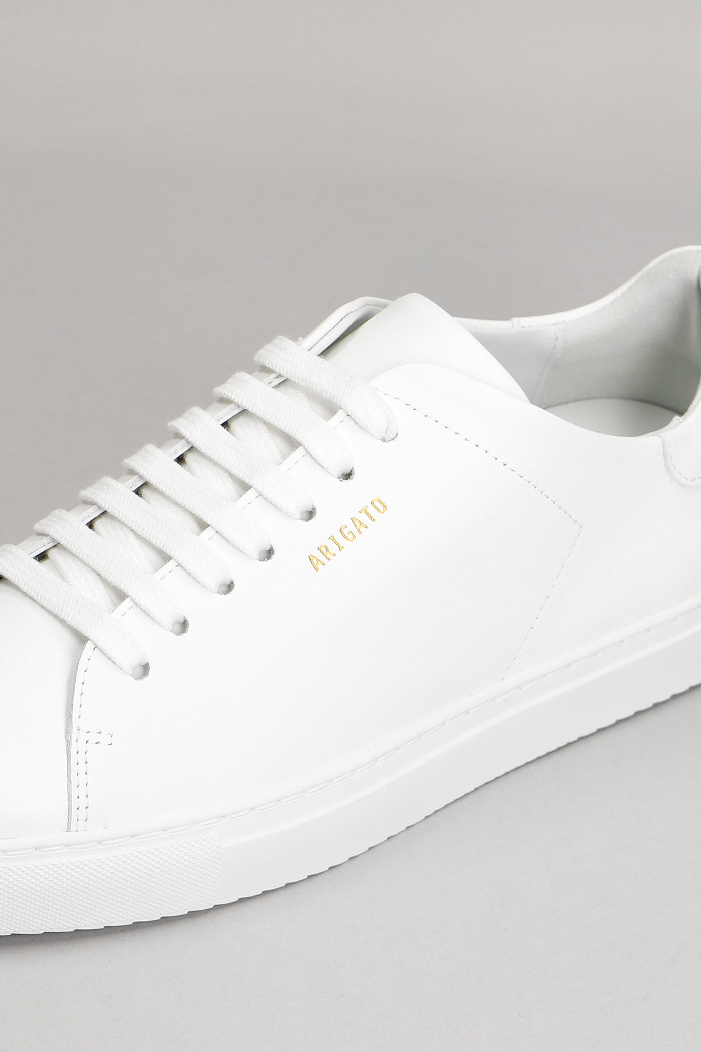 Shop Axel Arigato Clean 90 Sneakers In White Leather In Bianco