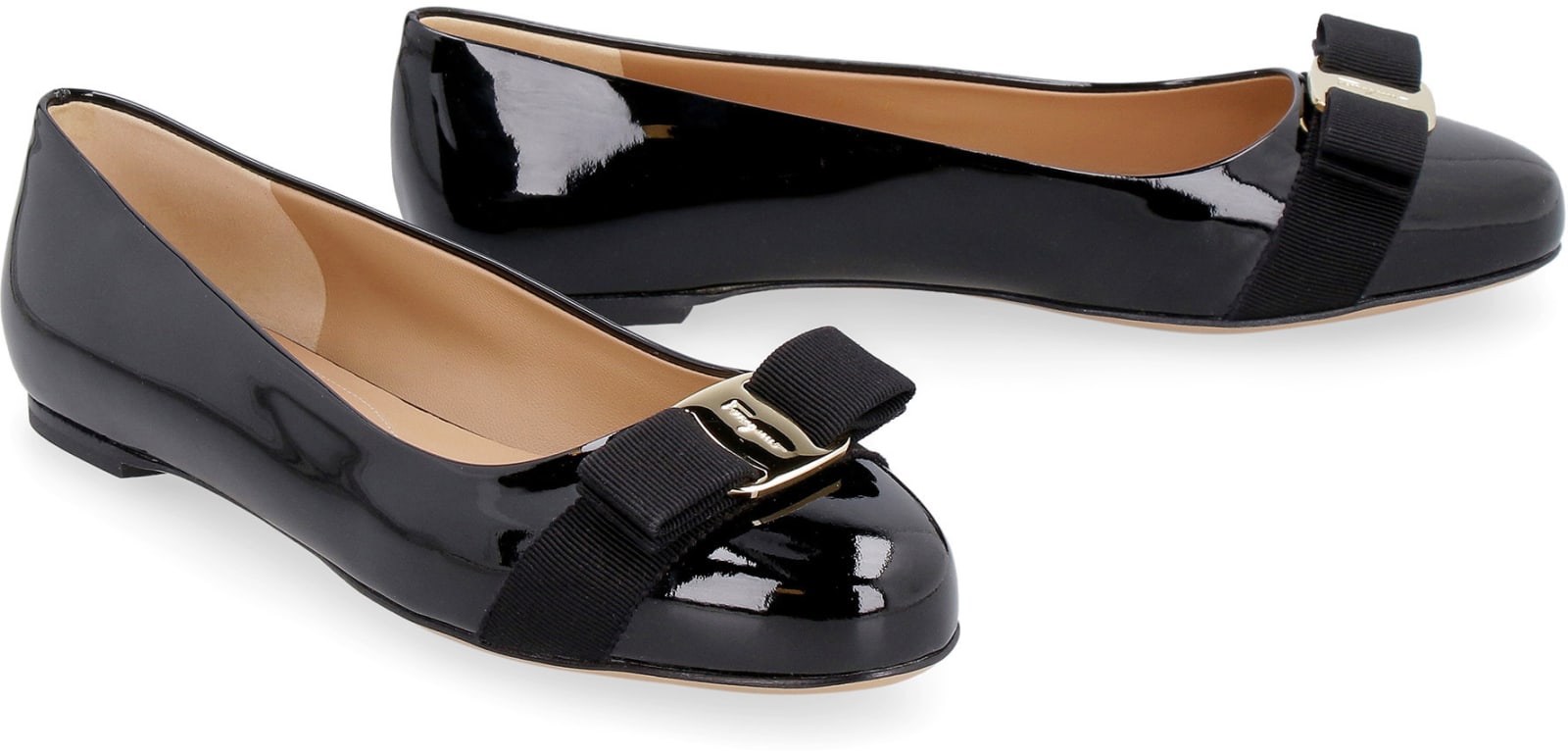 Shop Ferragamo Varina Patent Leather Ballet Flats In Black