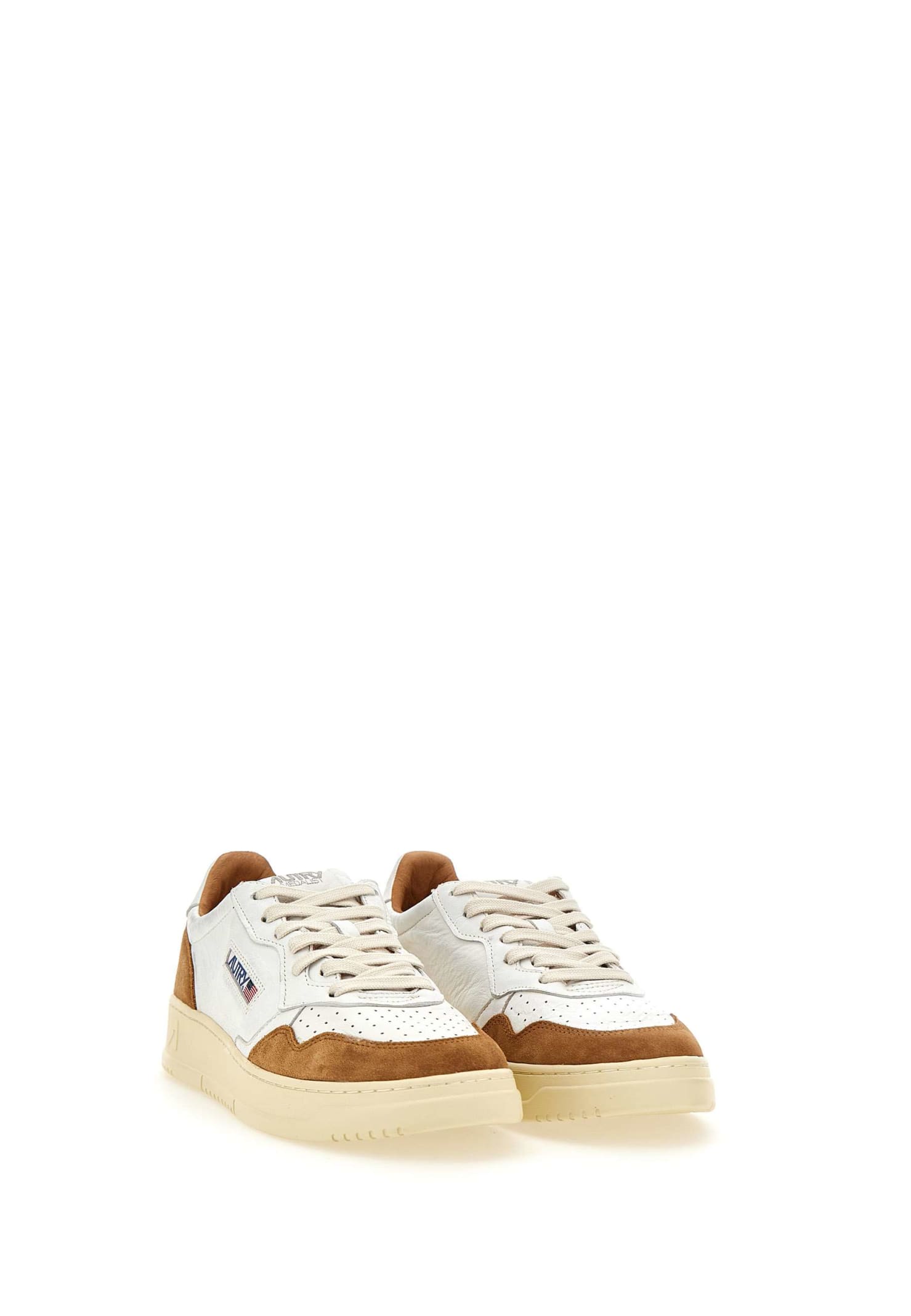 Shop Autry Aulmgs27 Leather Sneakers In White
