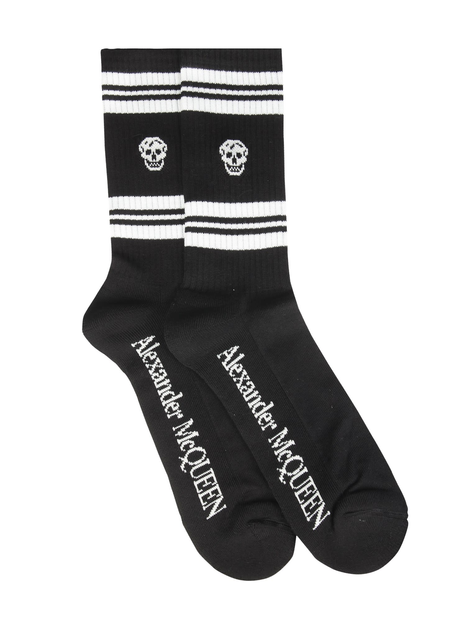 Shop Alexander Mcqueen Sports Skull Socks In Nero/bianco
