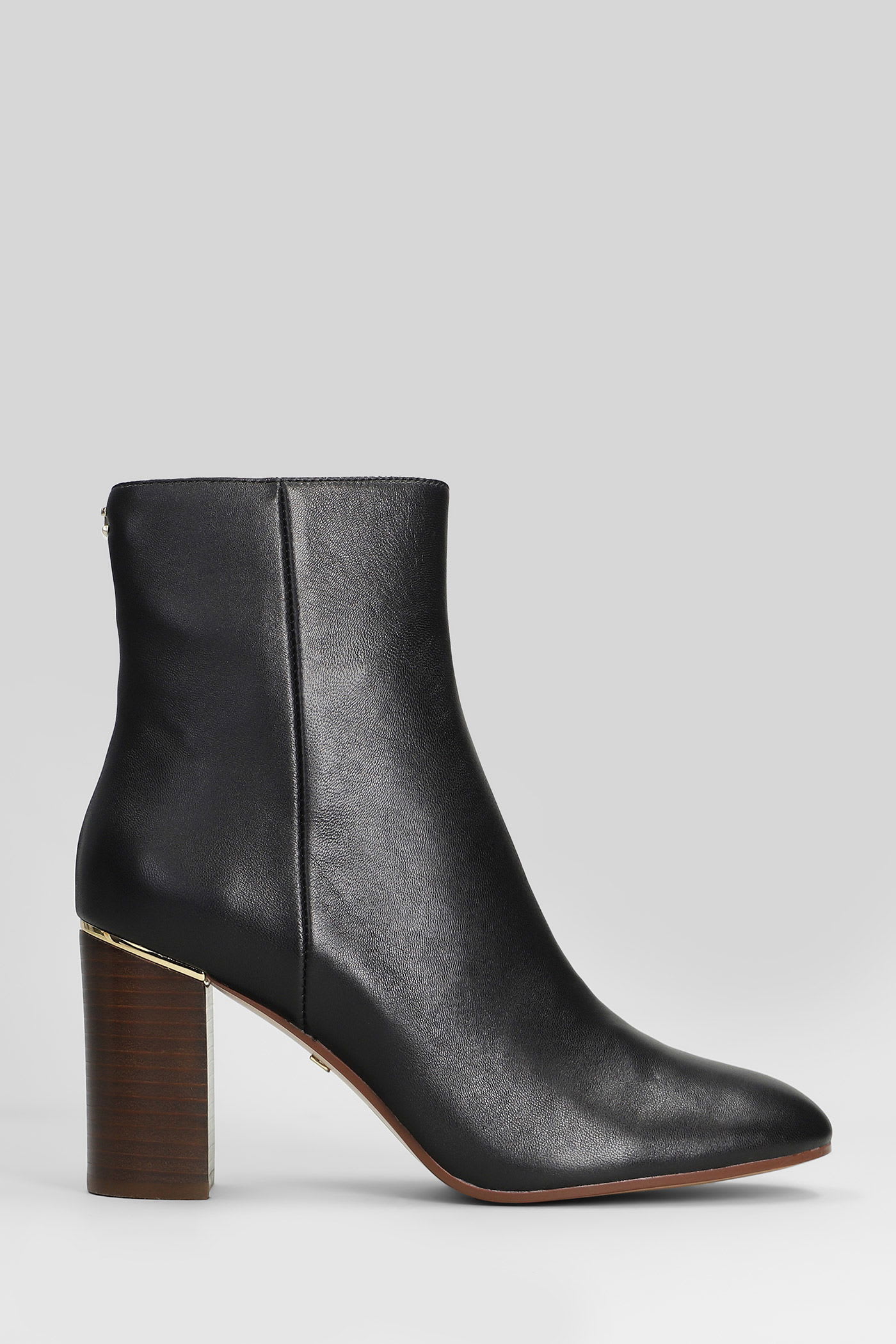 Lola Cruz High Heels Ankle Boots In Black Leather In Black
