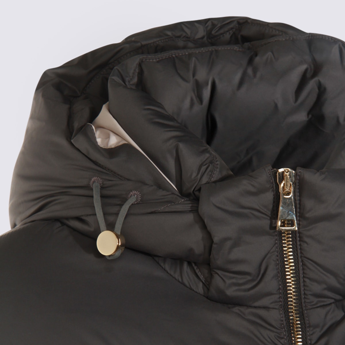 Fabiana Filippi Hooded Quilted Down Jacket Drawstring Detail In Gray