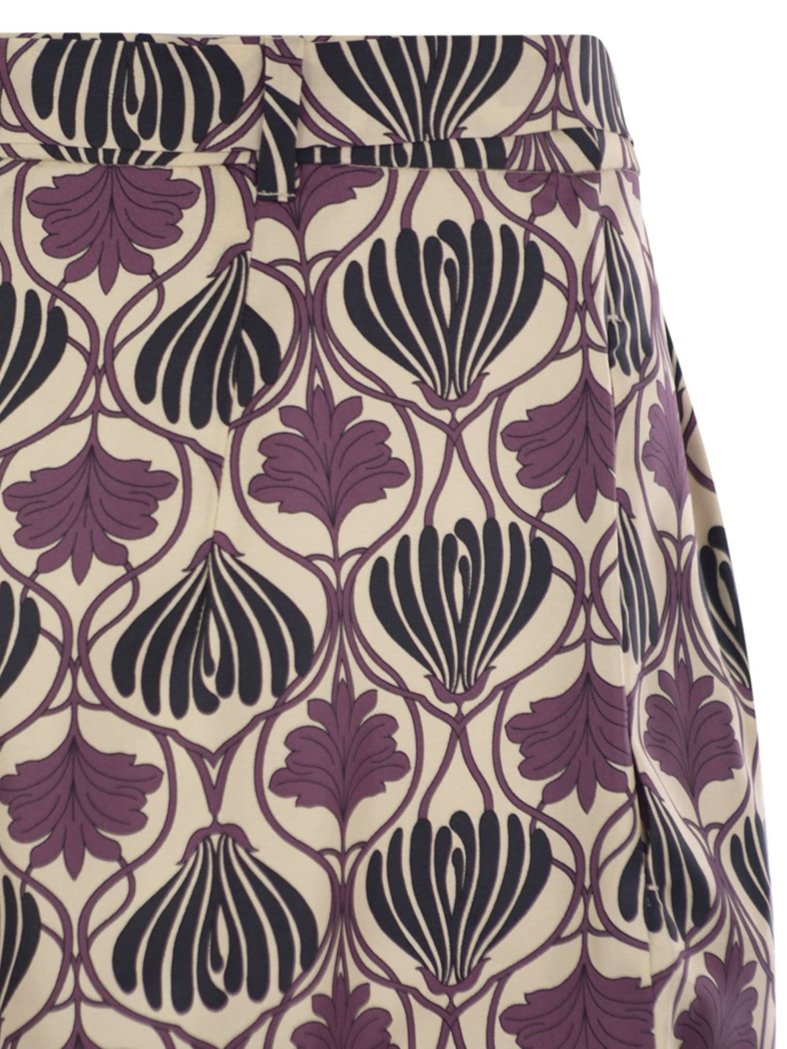 Max Mara Floral Silk Pleated Shorts And Belt In Multi