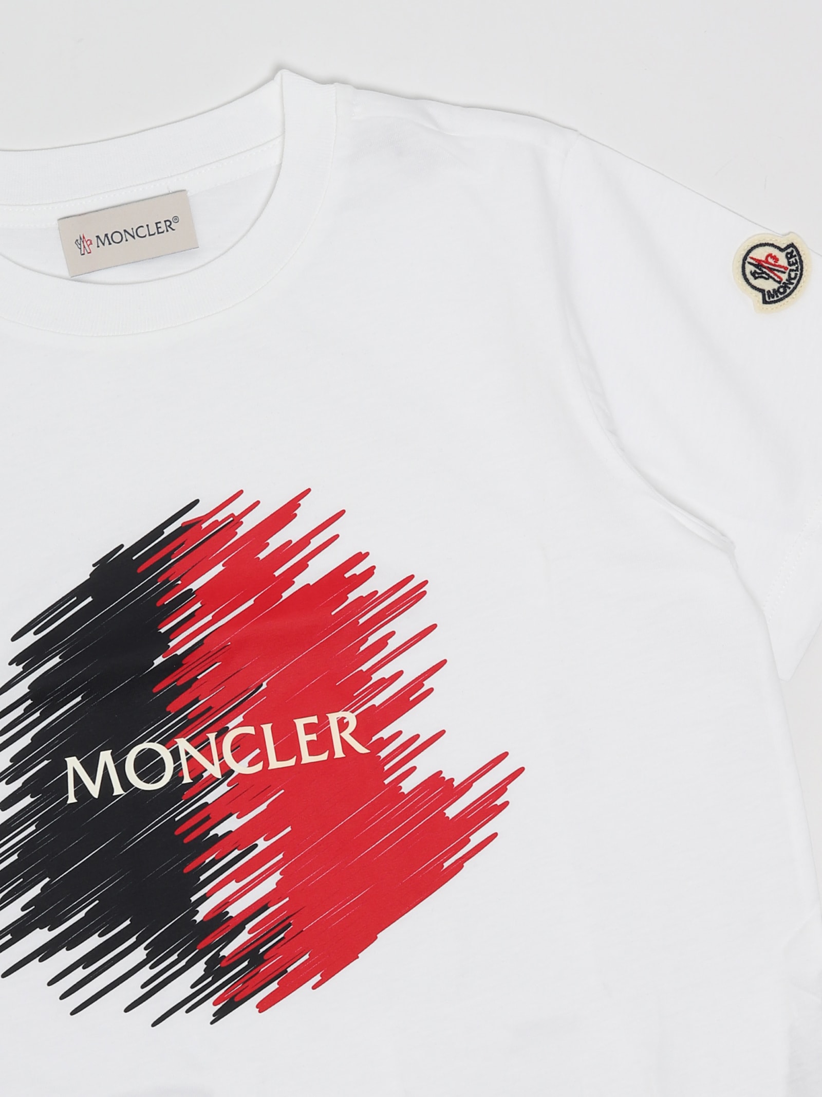 Shop Moncler T-shirt T-shirt In Bianco