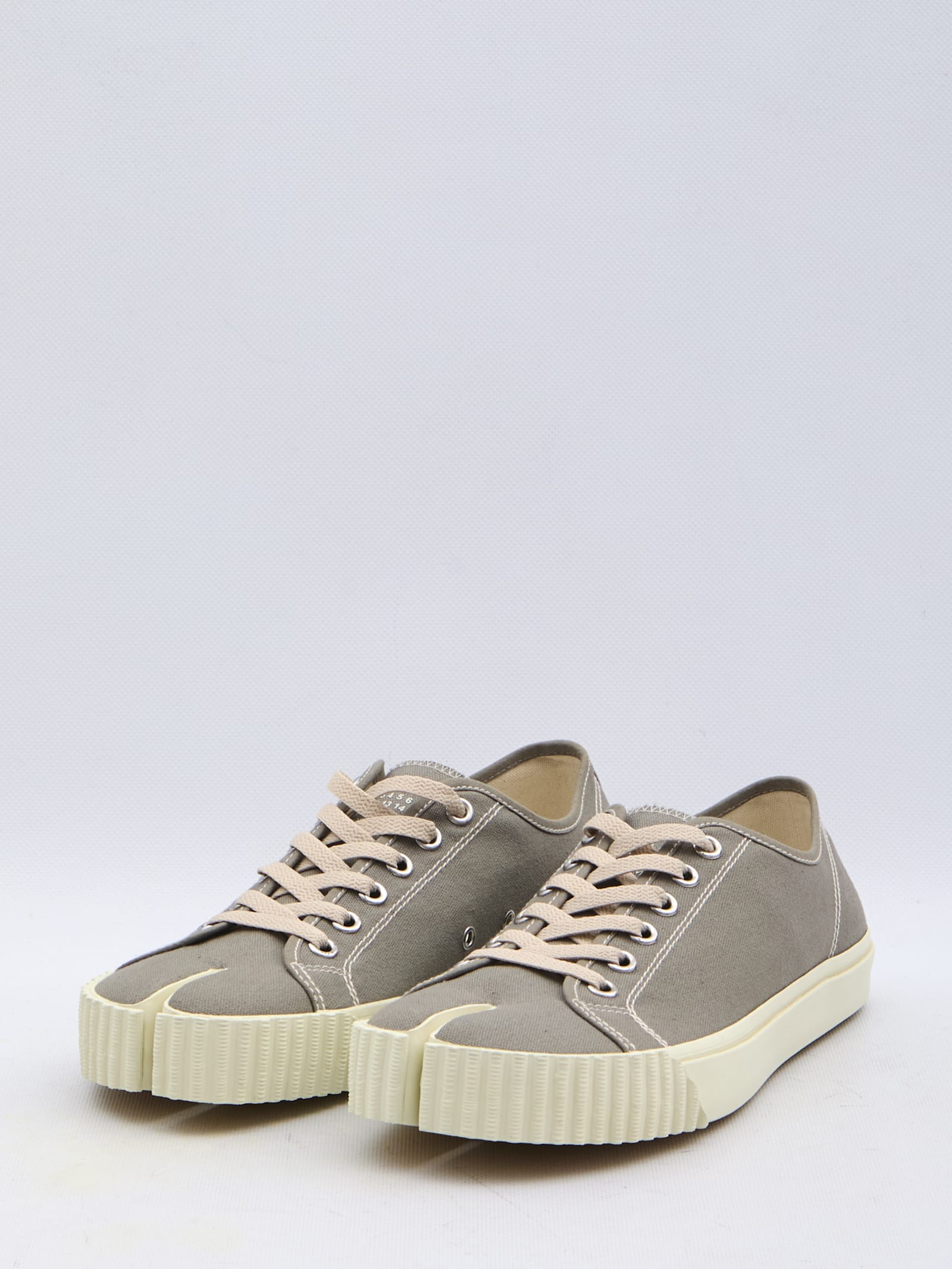 Shop Maison Margiela Low-top Tabi Sneakers In Beige