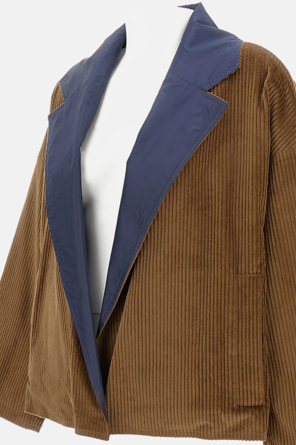 Dušan Corduroy Jacket In Brown