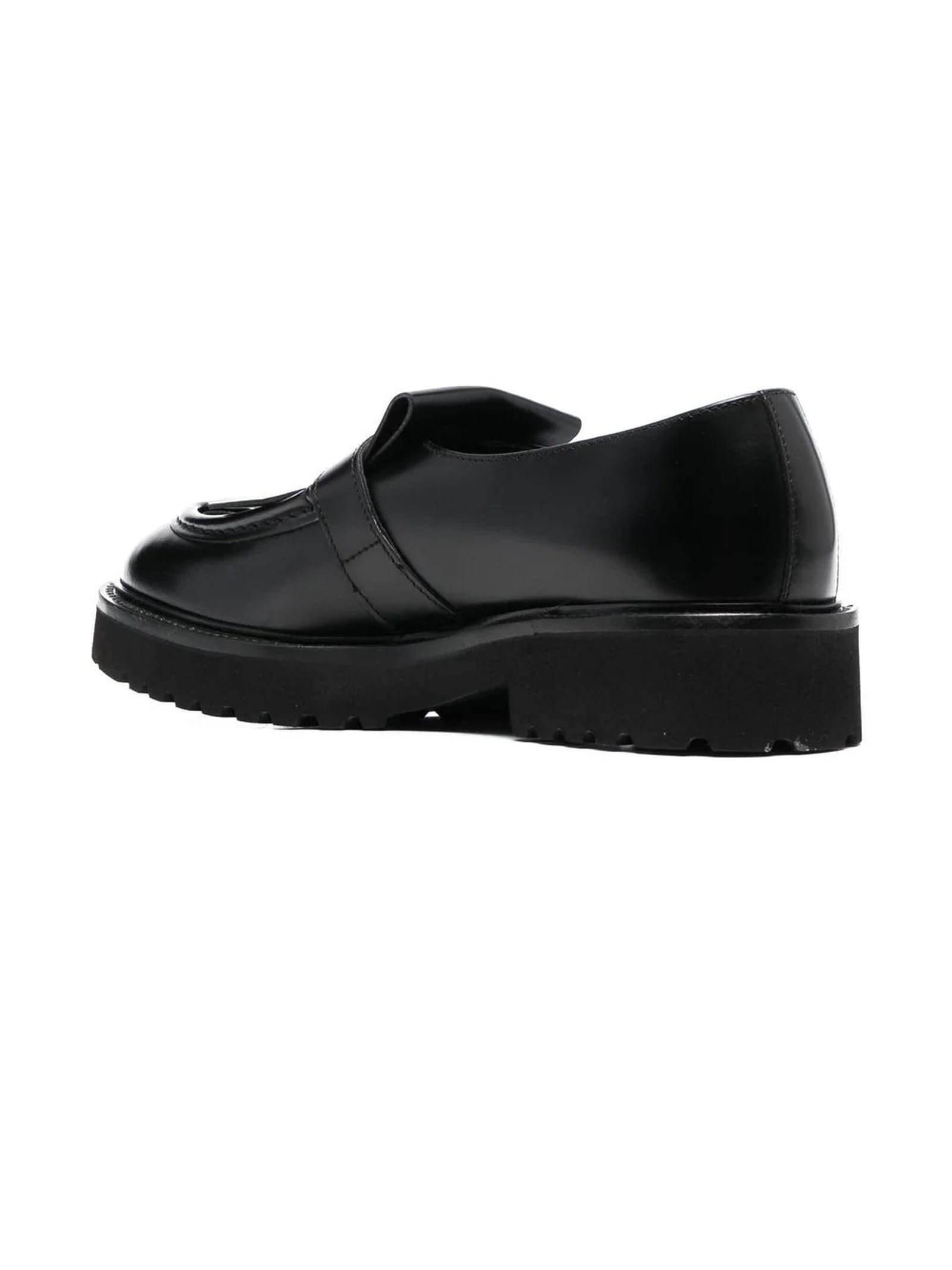 Shop Doucal's Black Calf Leather Loafer In Nero