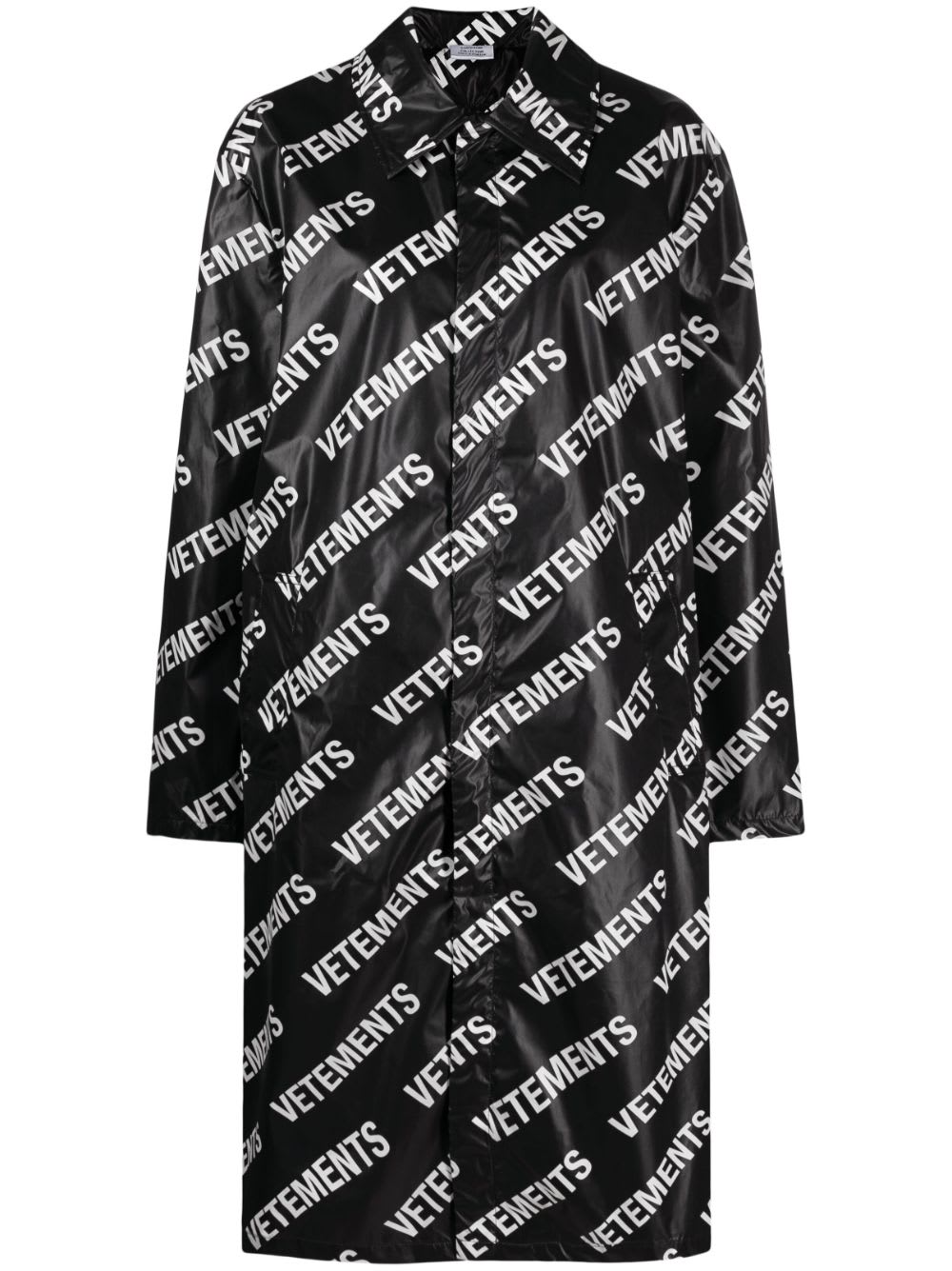 Shop Vetements Monogram Raincoat In Black White