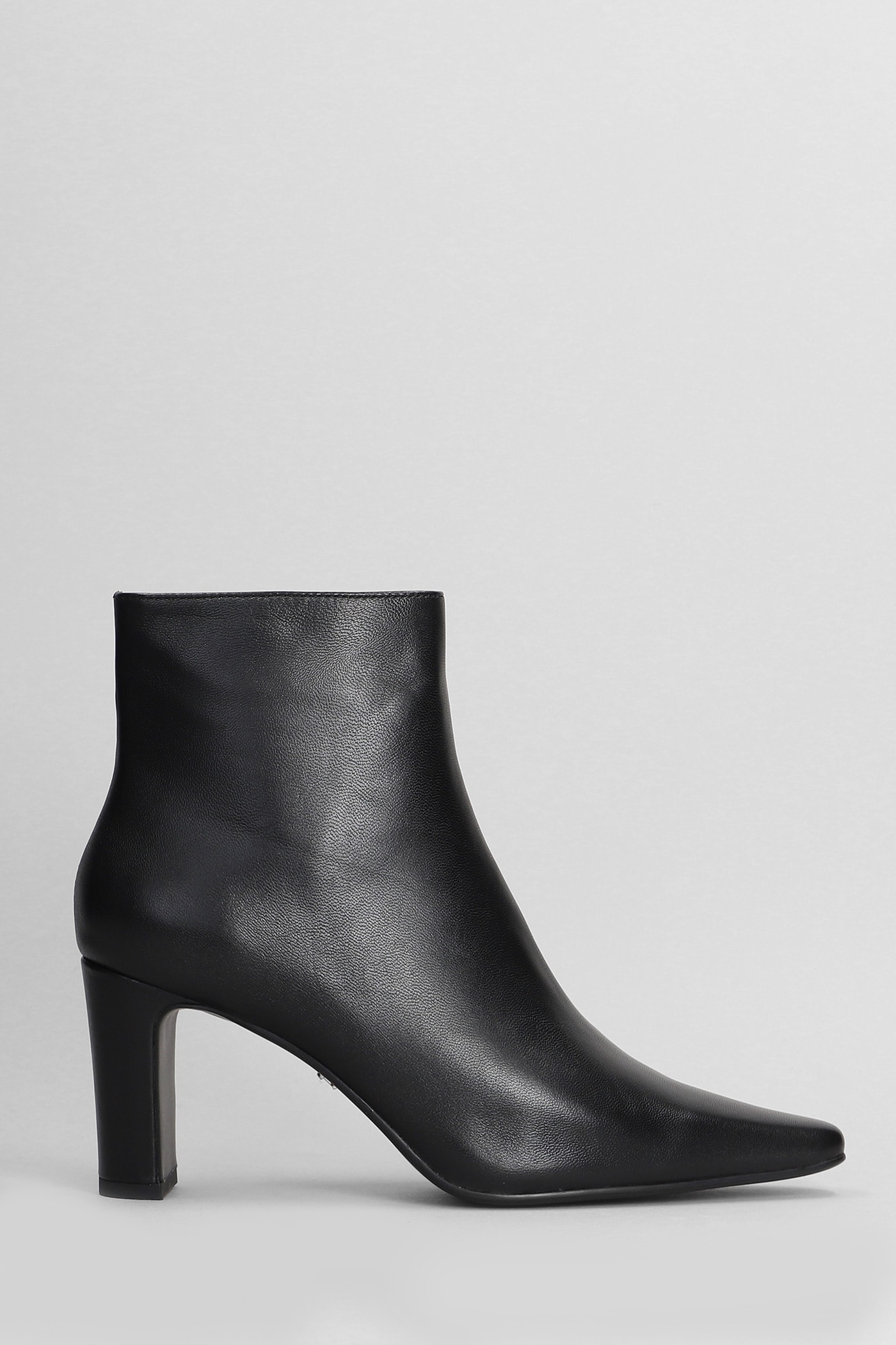 Lola Cruz Lille High Heels Ankle Boots In Black Leather