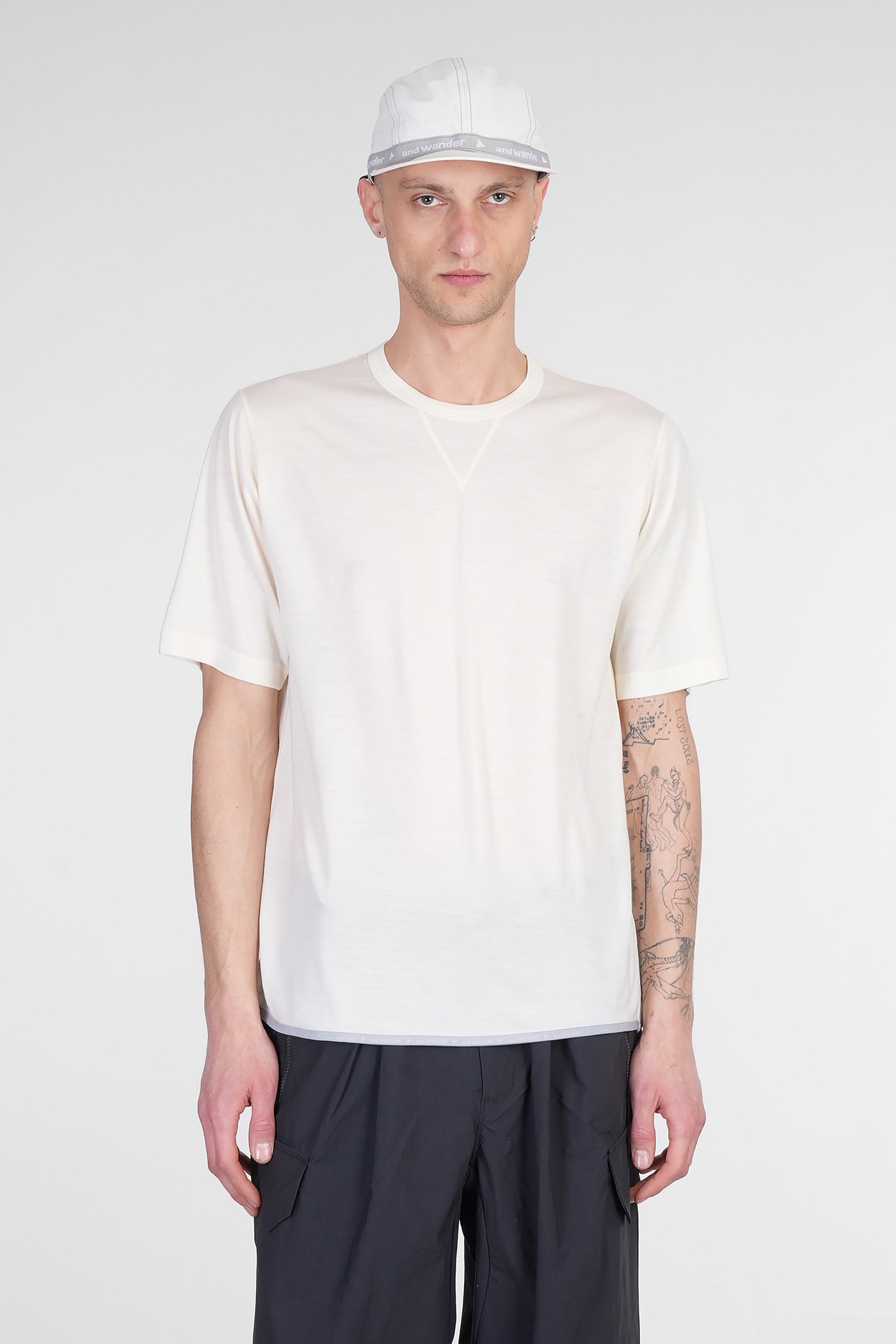 T-shirt In Beige Wool