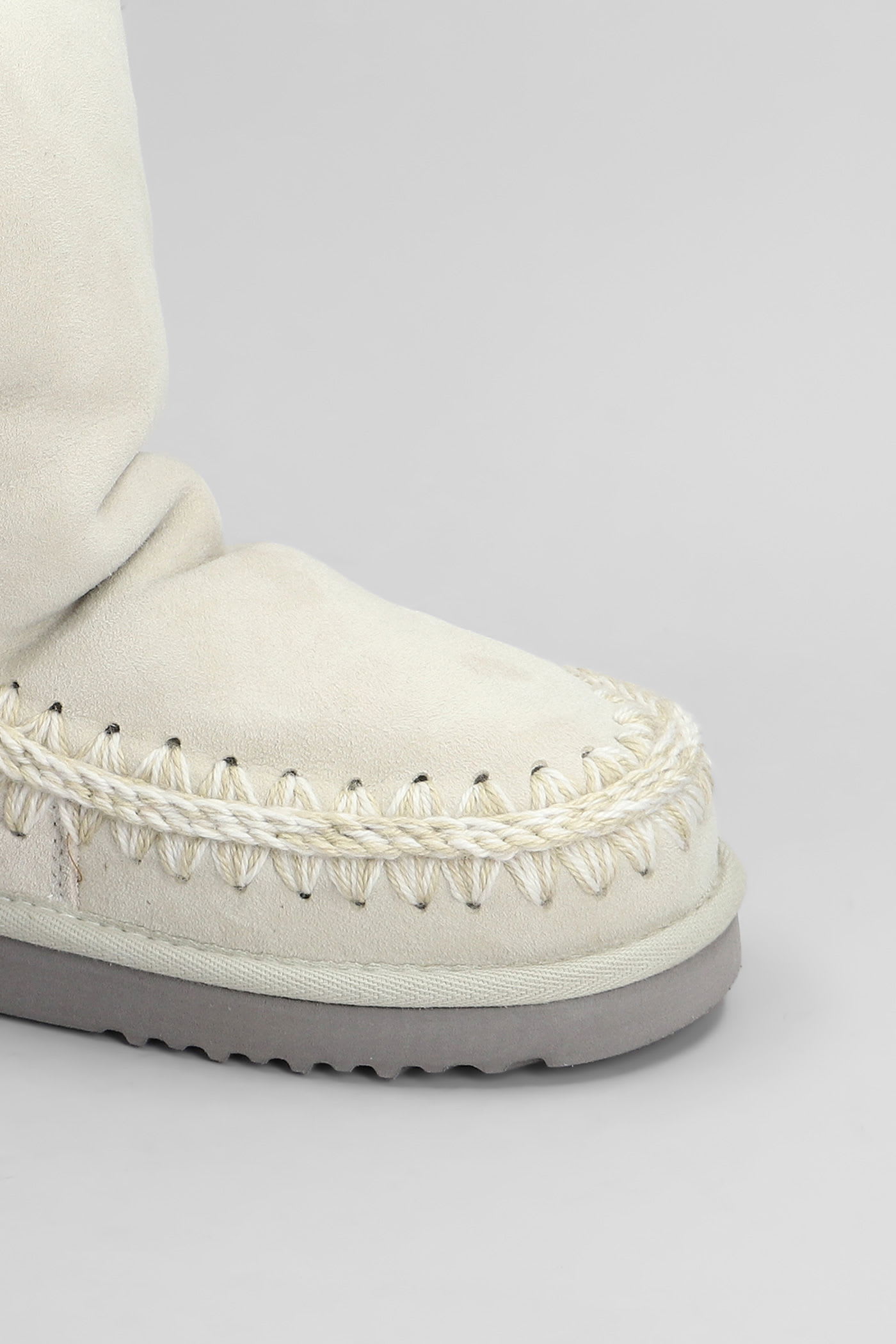 Mou Eskimo 24 Low Heels Ankle Boots In Beige Suede In White