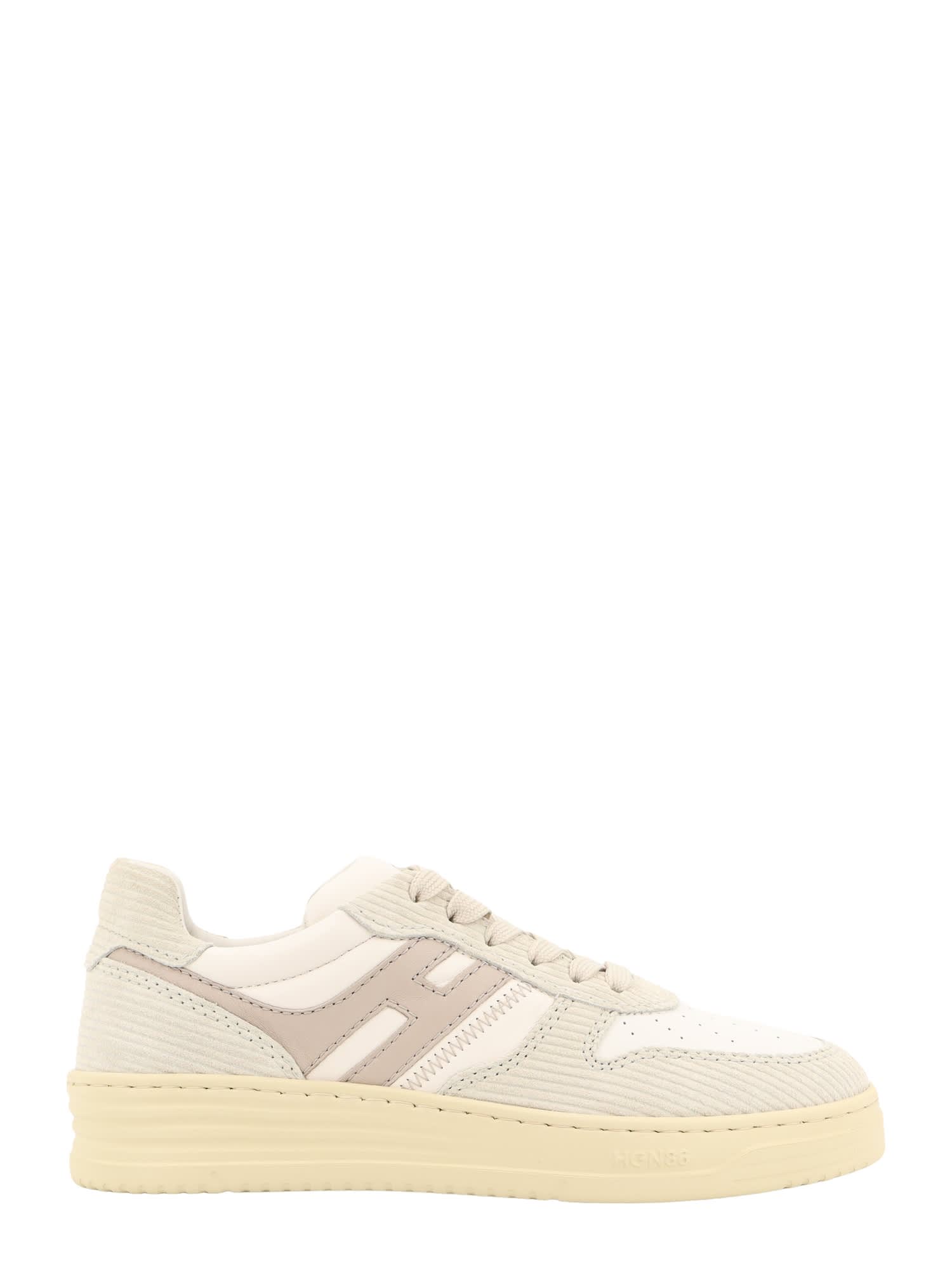 Shop Hogan H630 Sneakers In Powder