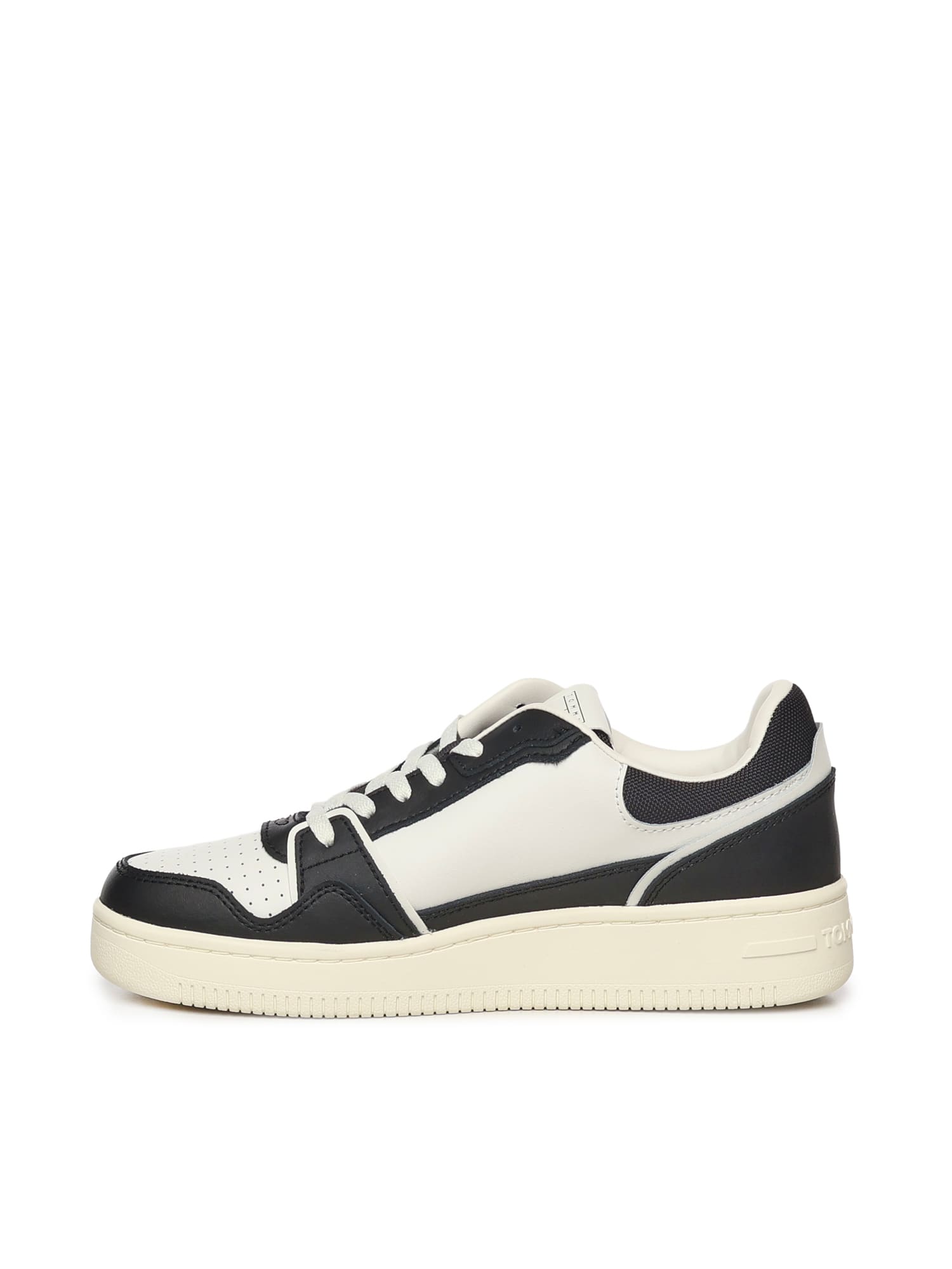 Tommy Hilfiger Retro Leather Sneakers In Black