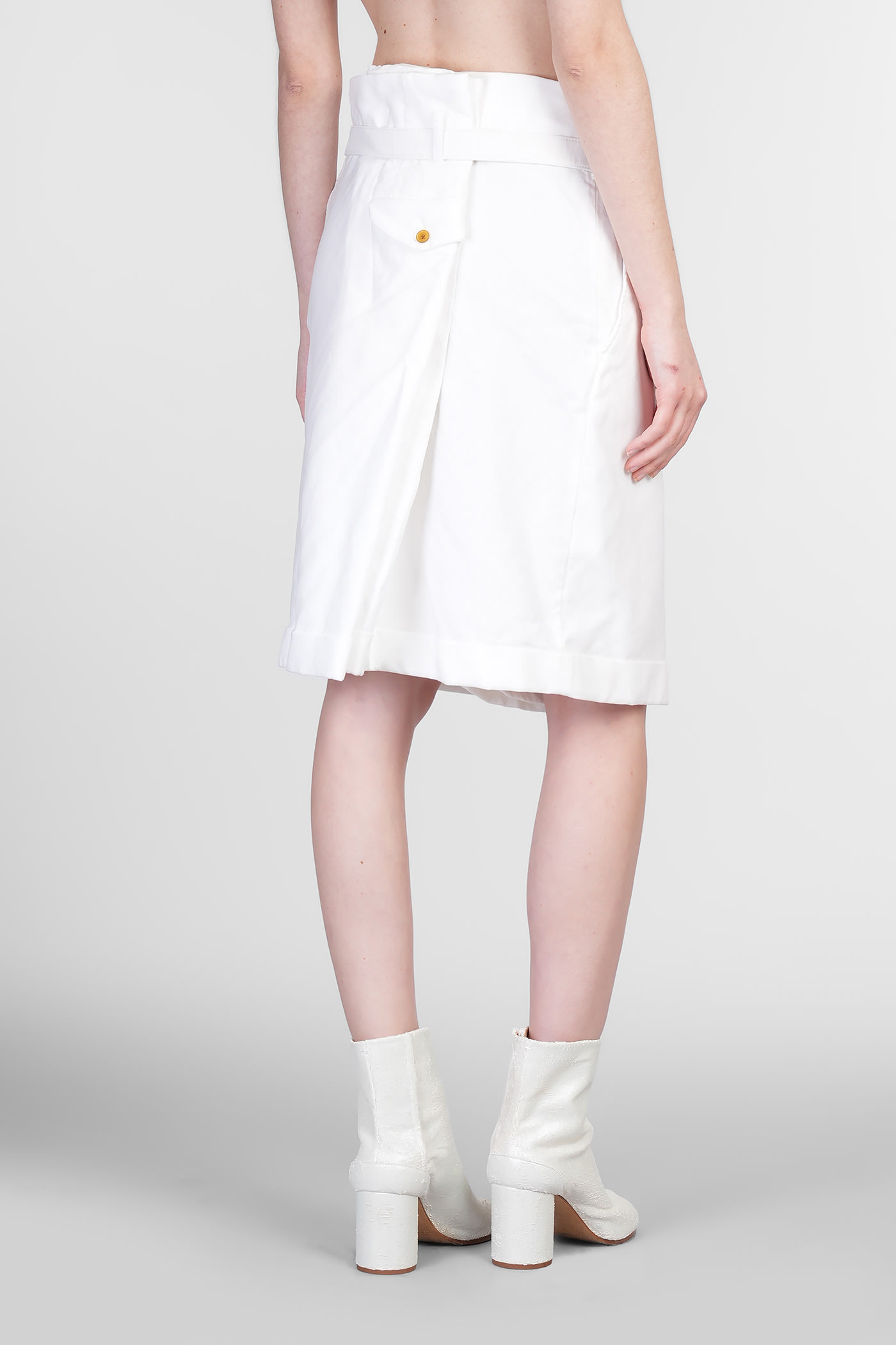 COMME DES GARÇONS SHORTS IN WHITE POLYESTER