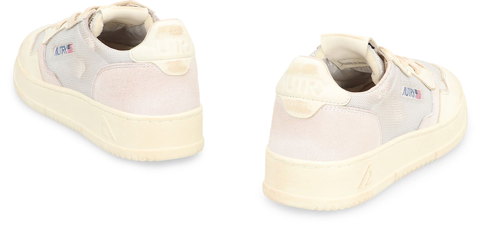 Autry Medalist Super Vintage Low-top Sneakers In Ivory