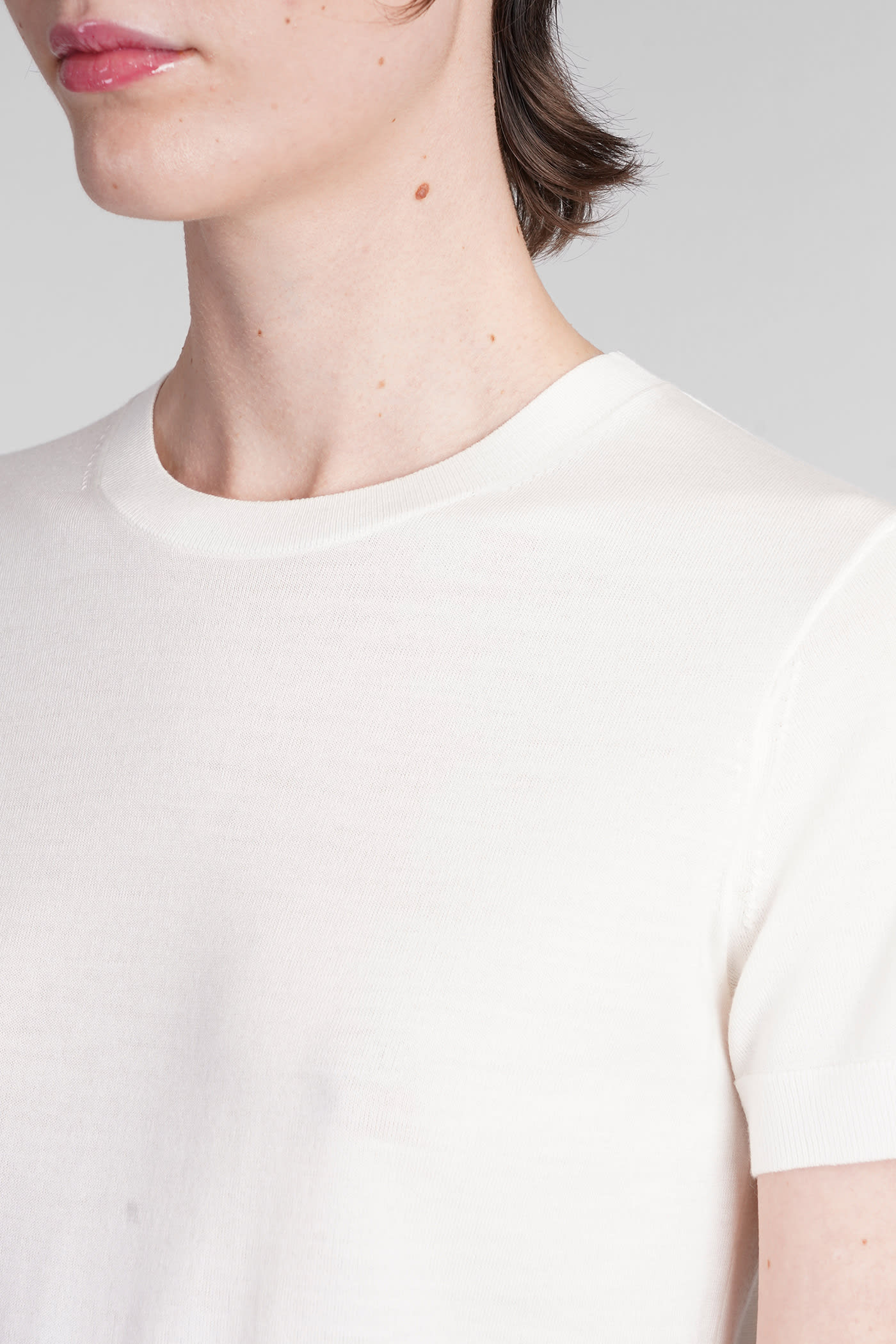 Theory T-shirt In Beige Wool In Beige
