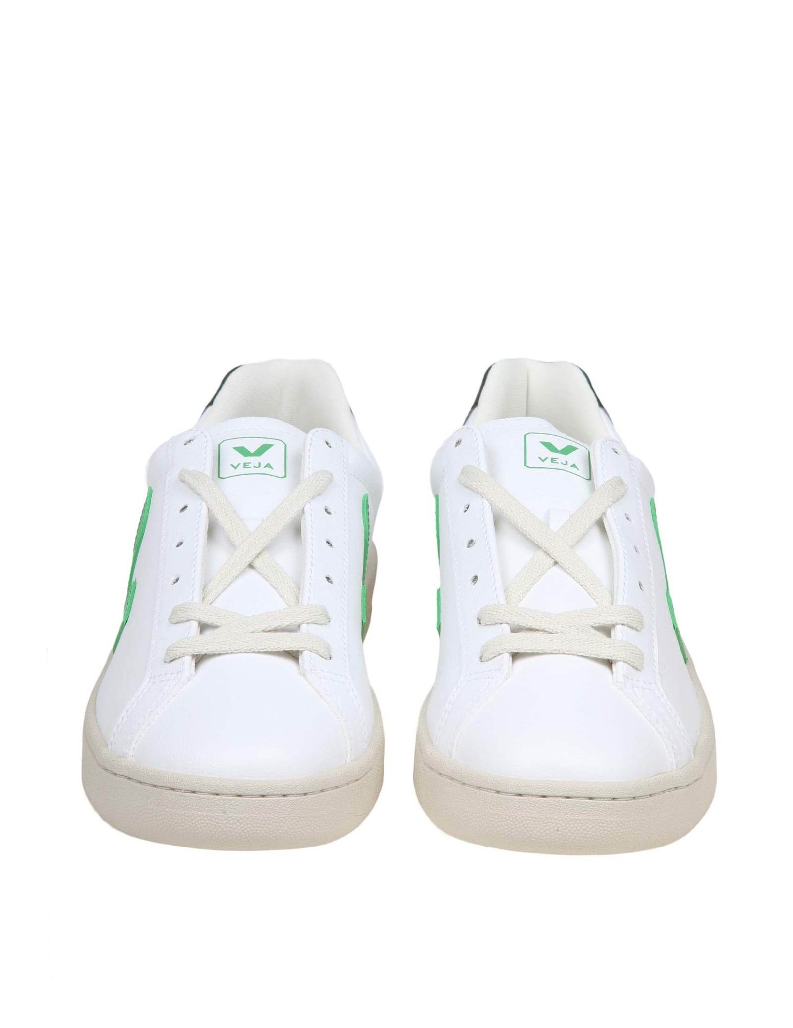 Shop Veja Campo Chromefree In White/green Leather In White/cyprus