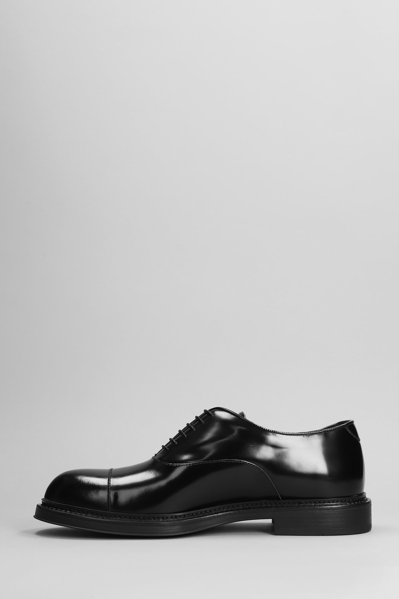 Emporio Armani Lace Up Shoes In Black Leather In Black