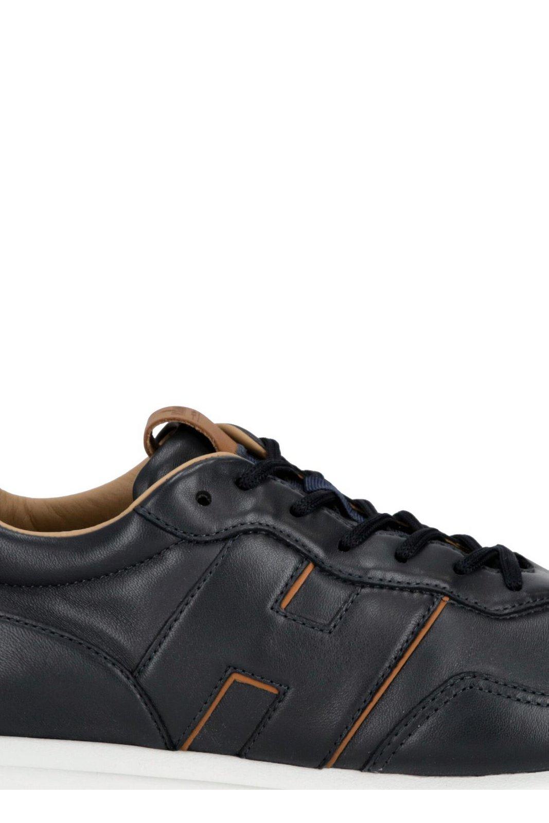 Shop Hogan H601 Low-top Sneakers In Black