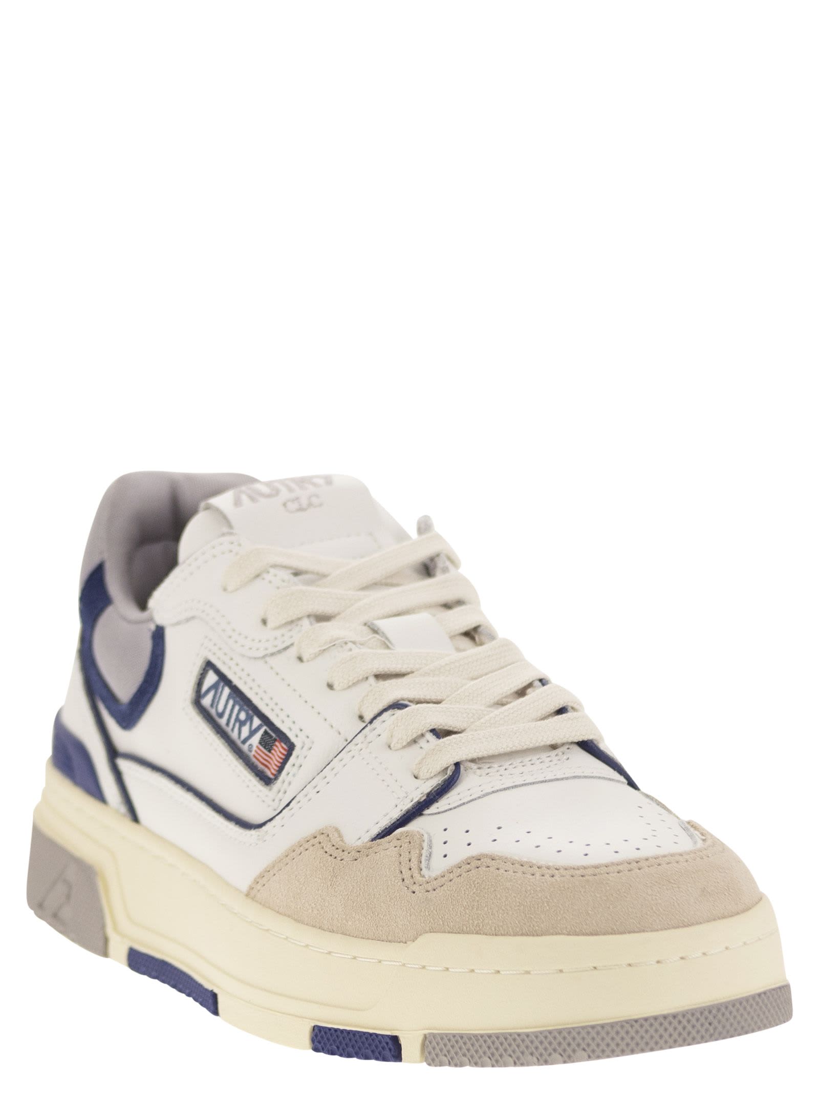 Autry Clc Low Sneakers In White/blue
