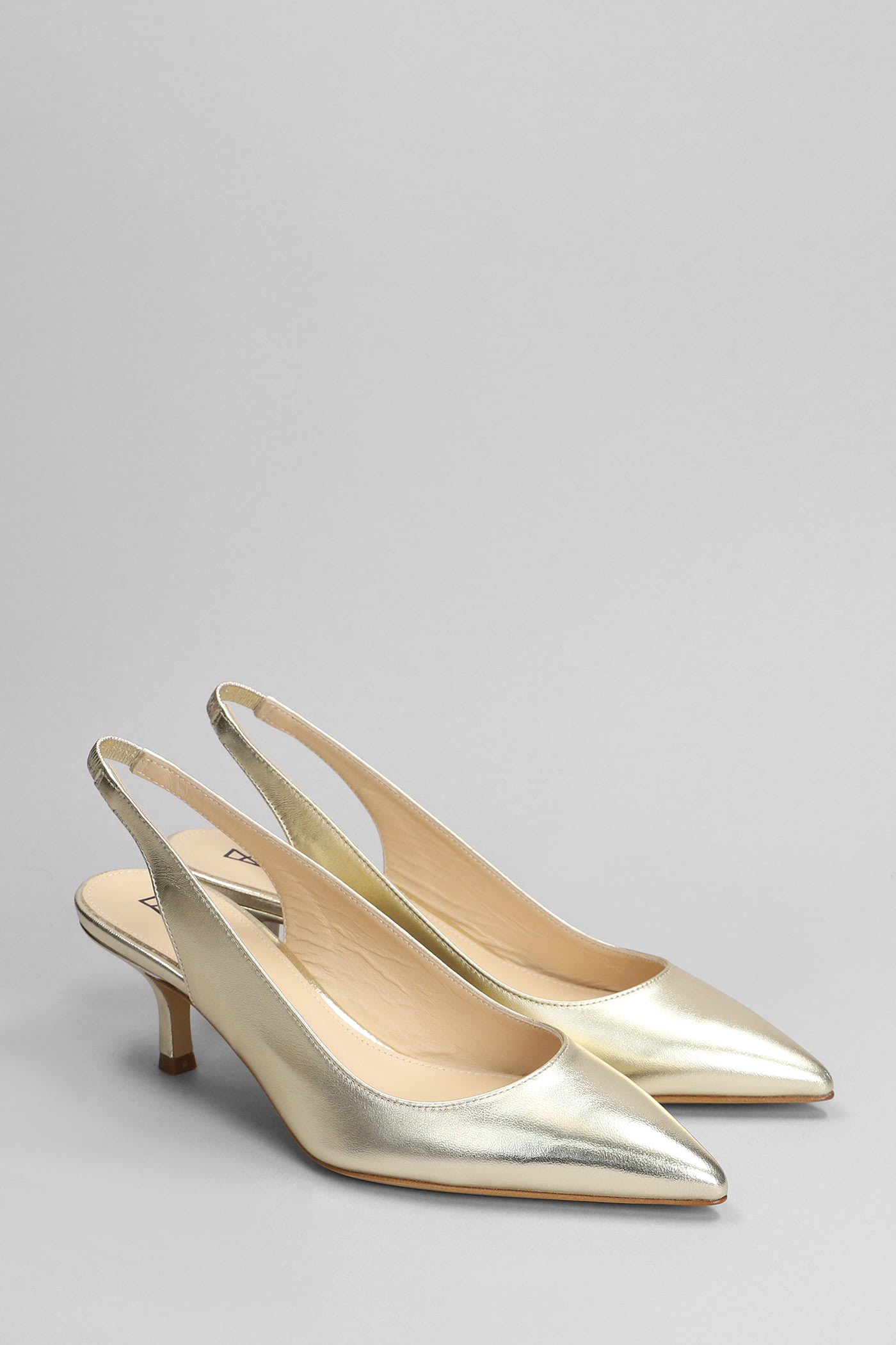 Shop Fabio Rusconi Pumps In Platinum Leather