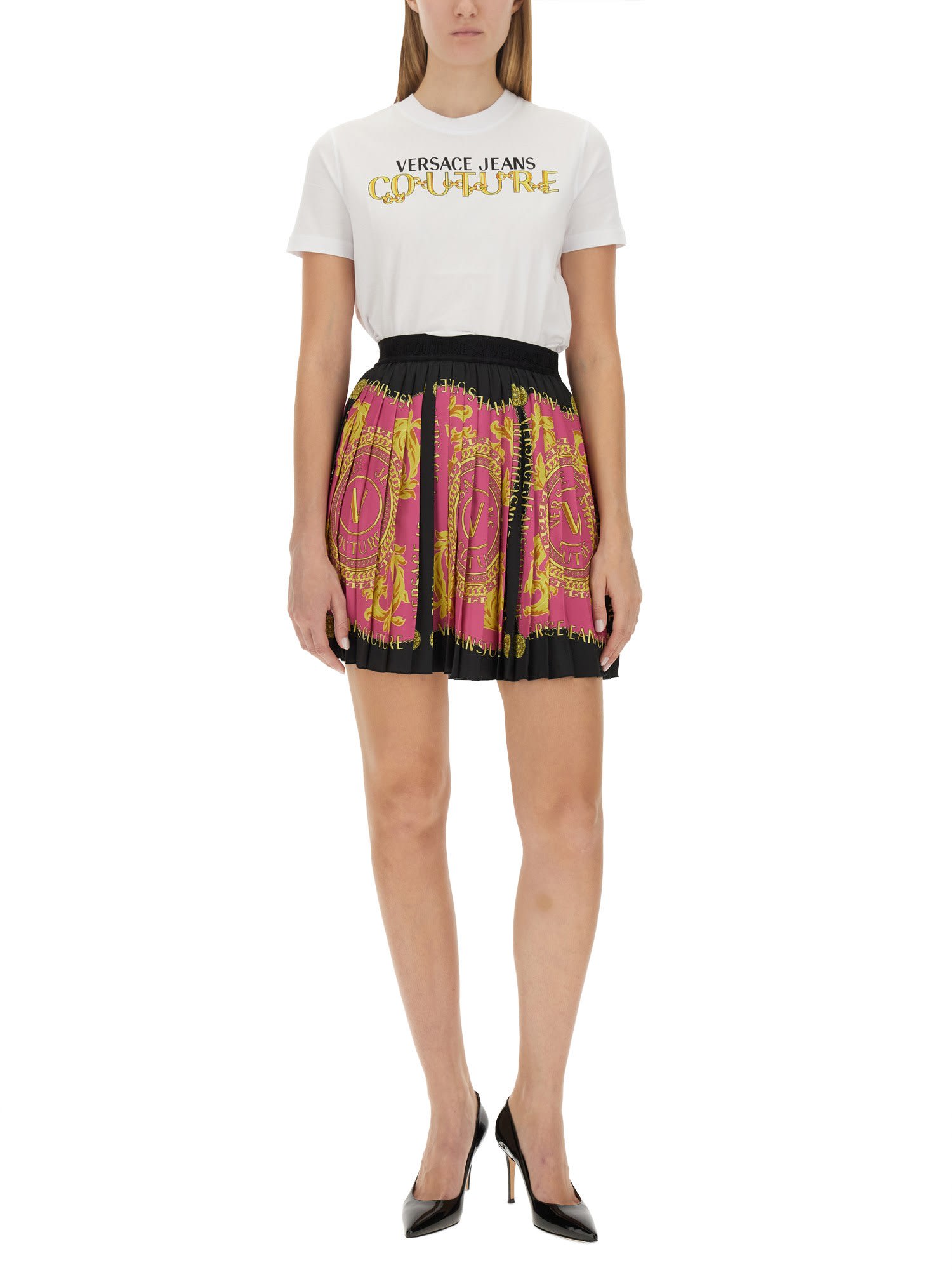 Versace Jeans Couture Logo-print Cotton T-shirt In Bianco