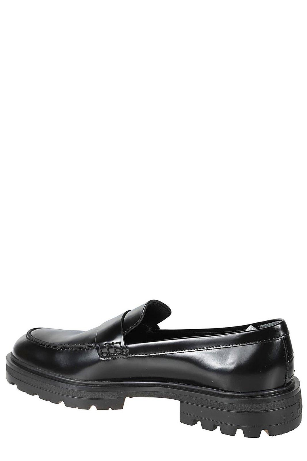 Shop Hogan H673 Round-toe Loafers In Black