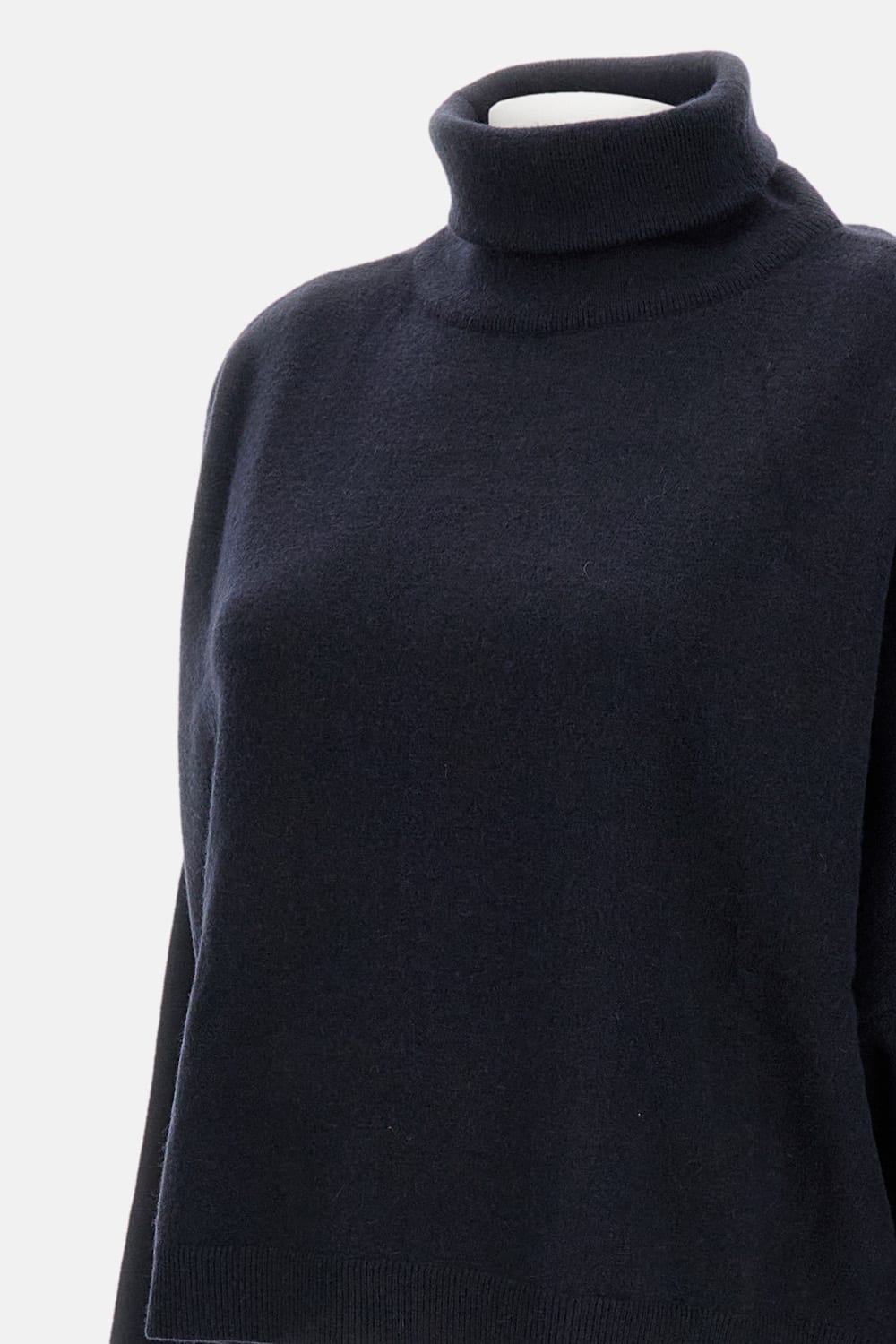 Dušan Cropped Turtleneck Sweater In Blue