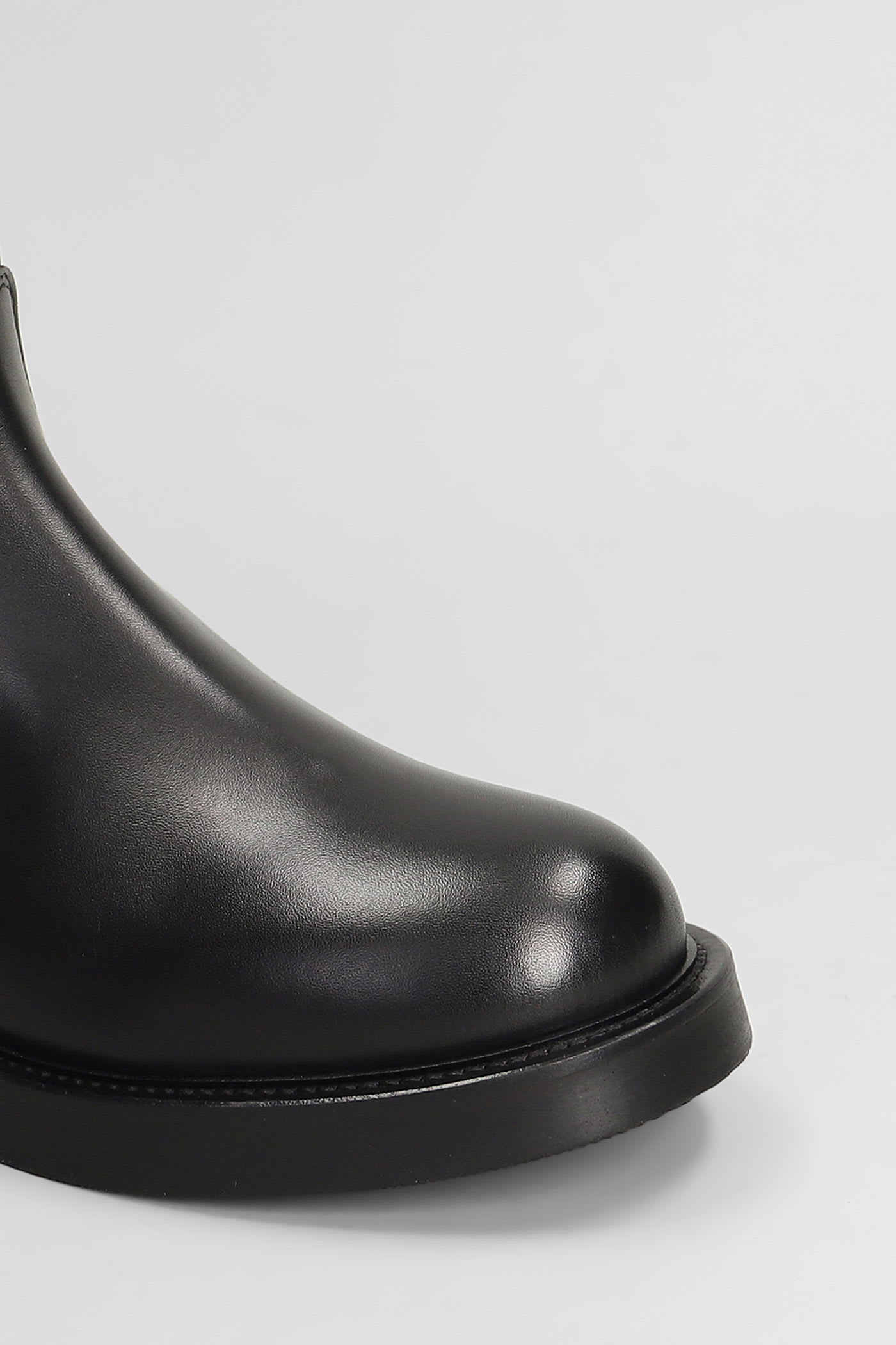 Julie Dee Low Heels Ankle Boots In Black Leather In Black