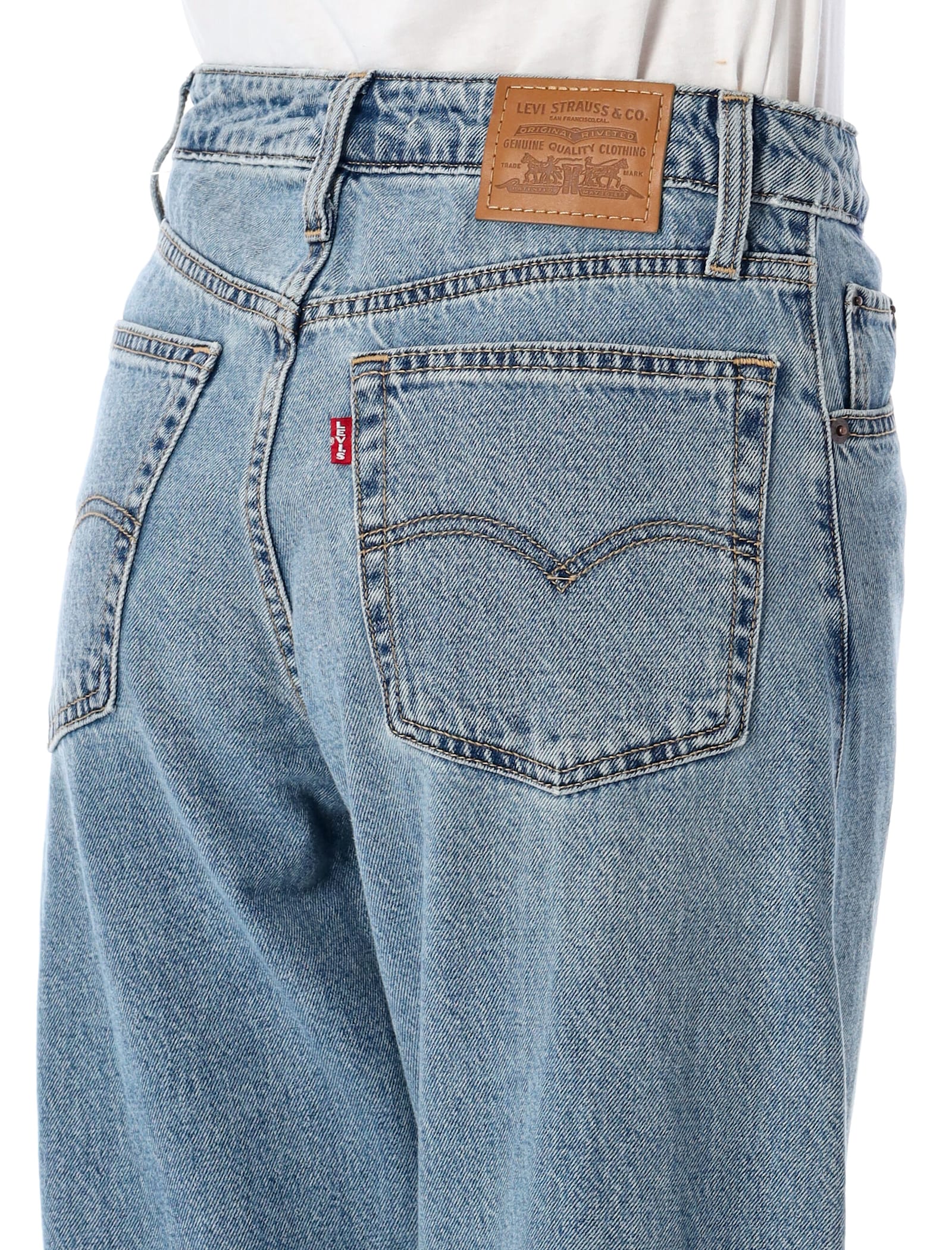 Levi's Baggy Dad Barrel Jeans