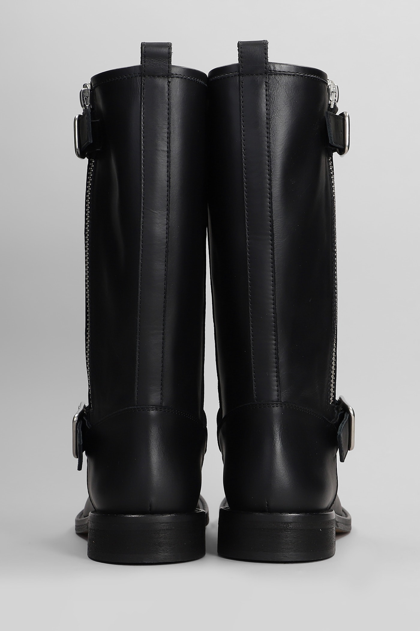 Shop Via Roma 15 Low Heels Ankle Boots In Black Leather