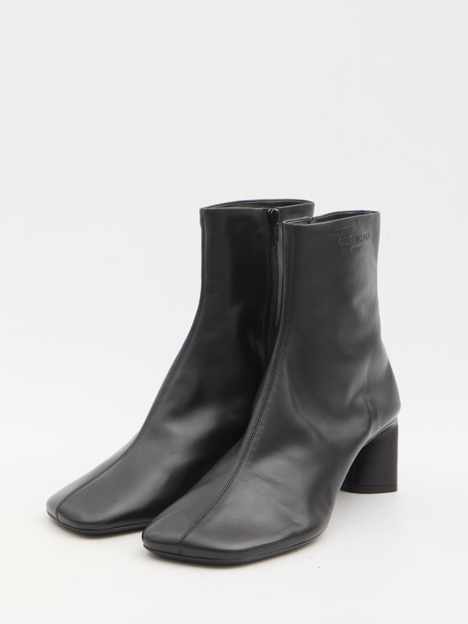 Shop Balenciaga Duty Free 60mm Boots In Black