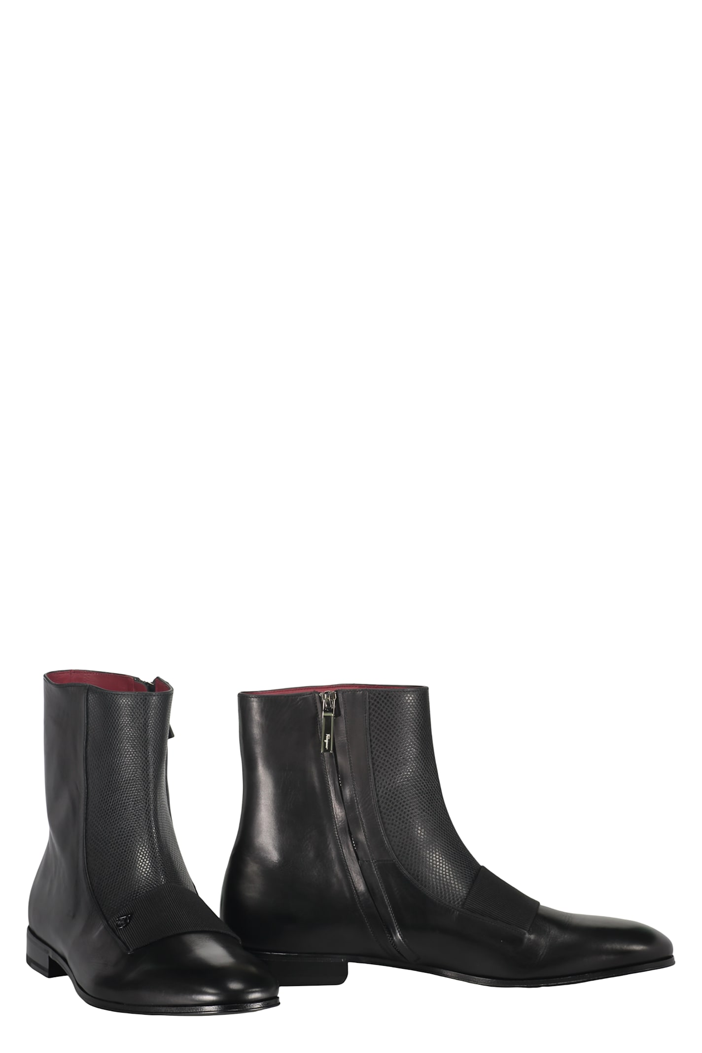 Ferragamo Leather Zip-up Ankle Boots In Black