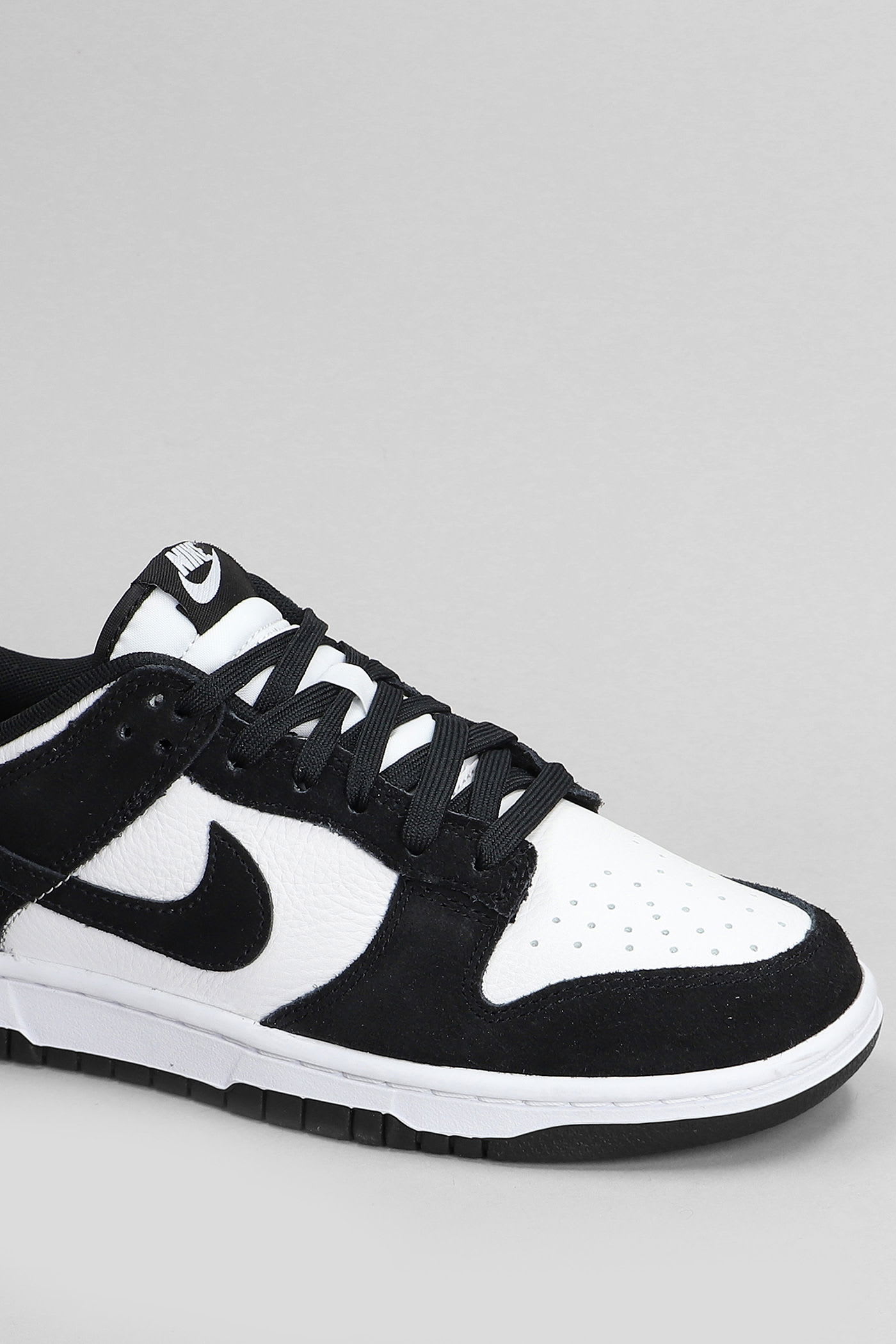 Nike Dunk Low Retro Sneakers In White Suede And Leather In White