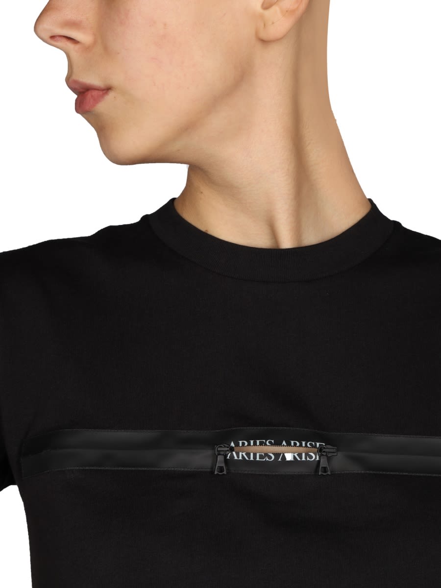 Shop Aries Shrunken T-shirt In Black