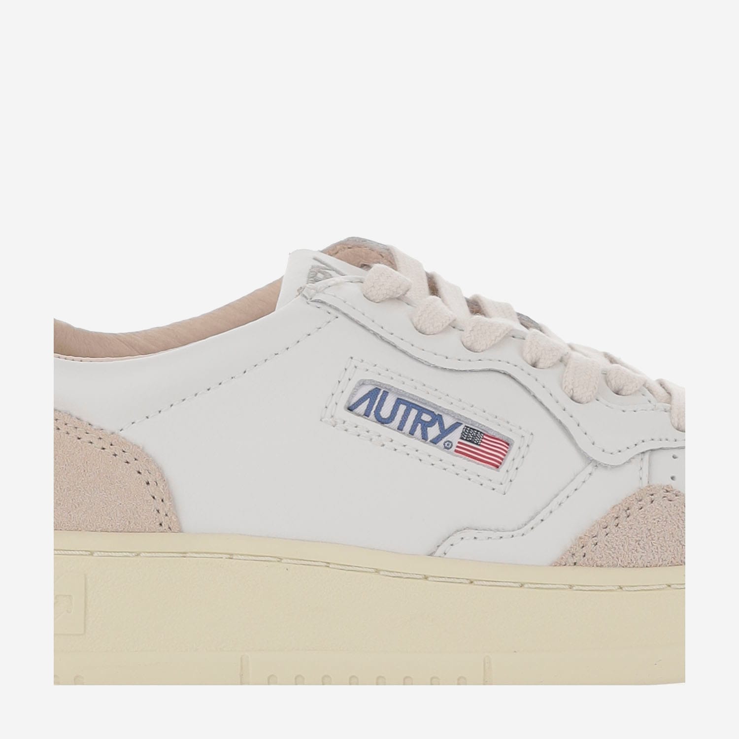 Autry Low-top Sneakers With Suede Inserts And Contrasting Heel In White