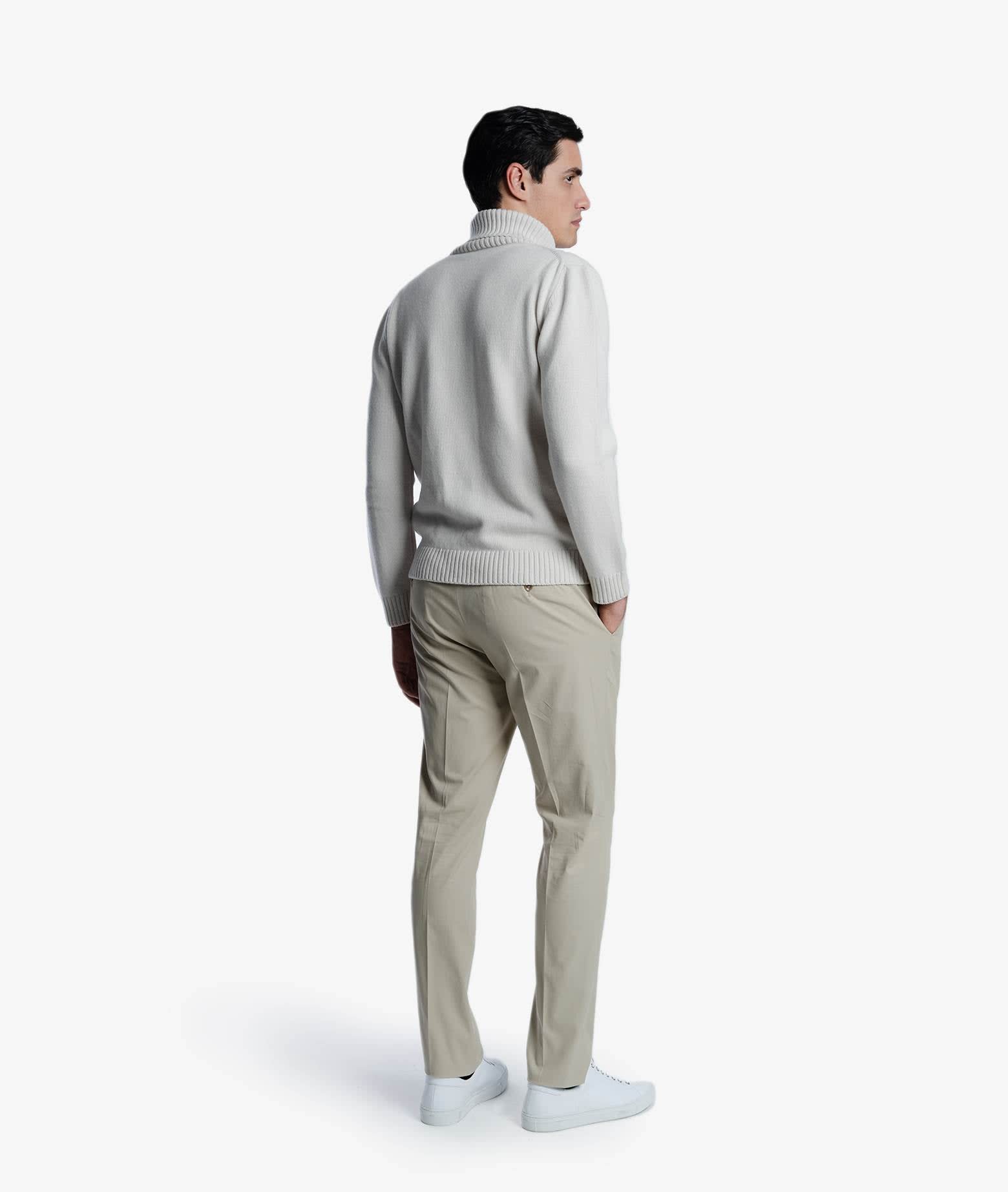 Larusmiani Turtleneck Sweater Diablerets Sweater In Ivory