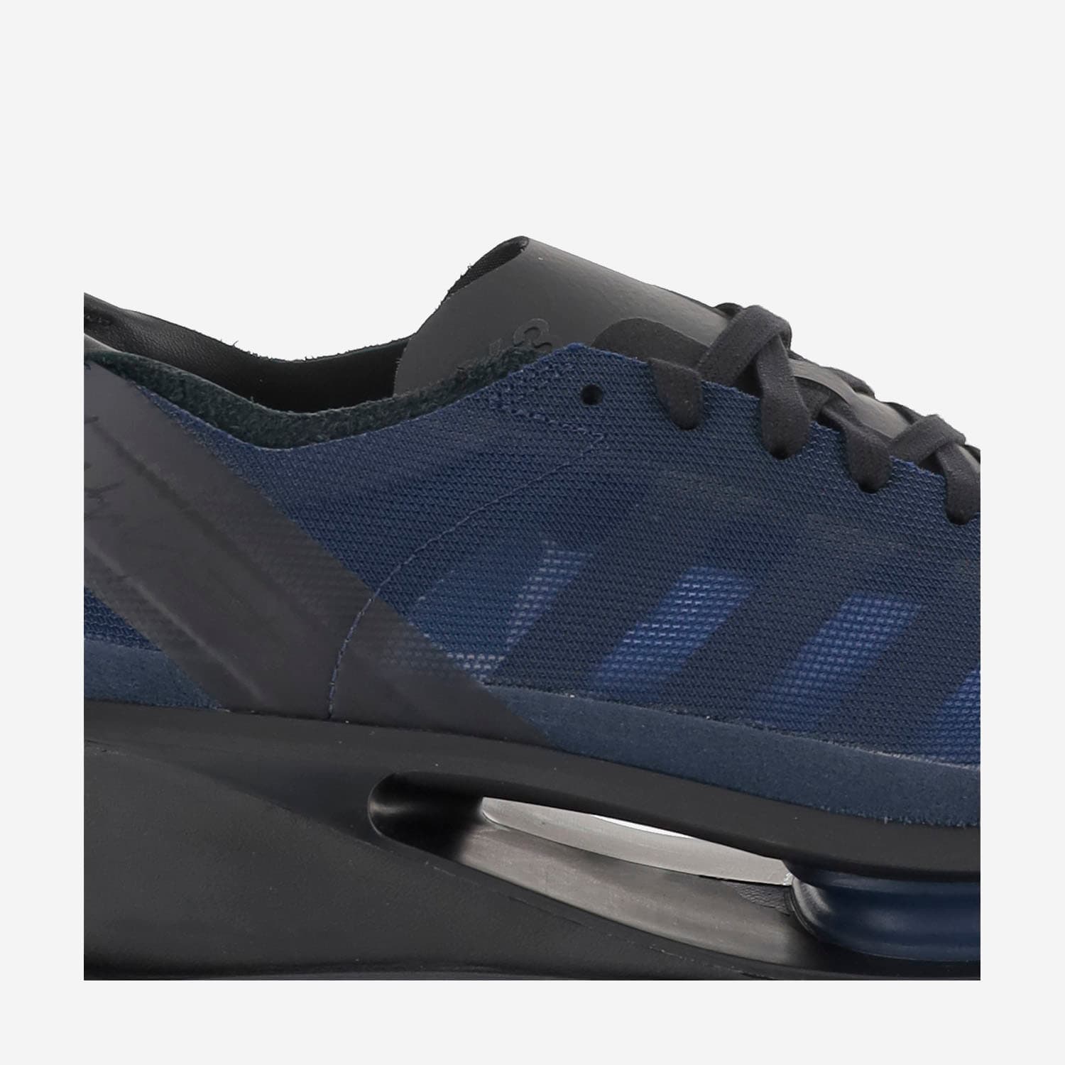 Shop Y-3 Sneakers S-gendo Run Navy In Blue