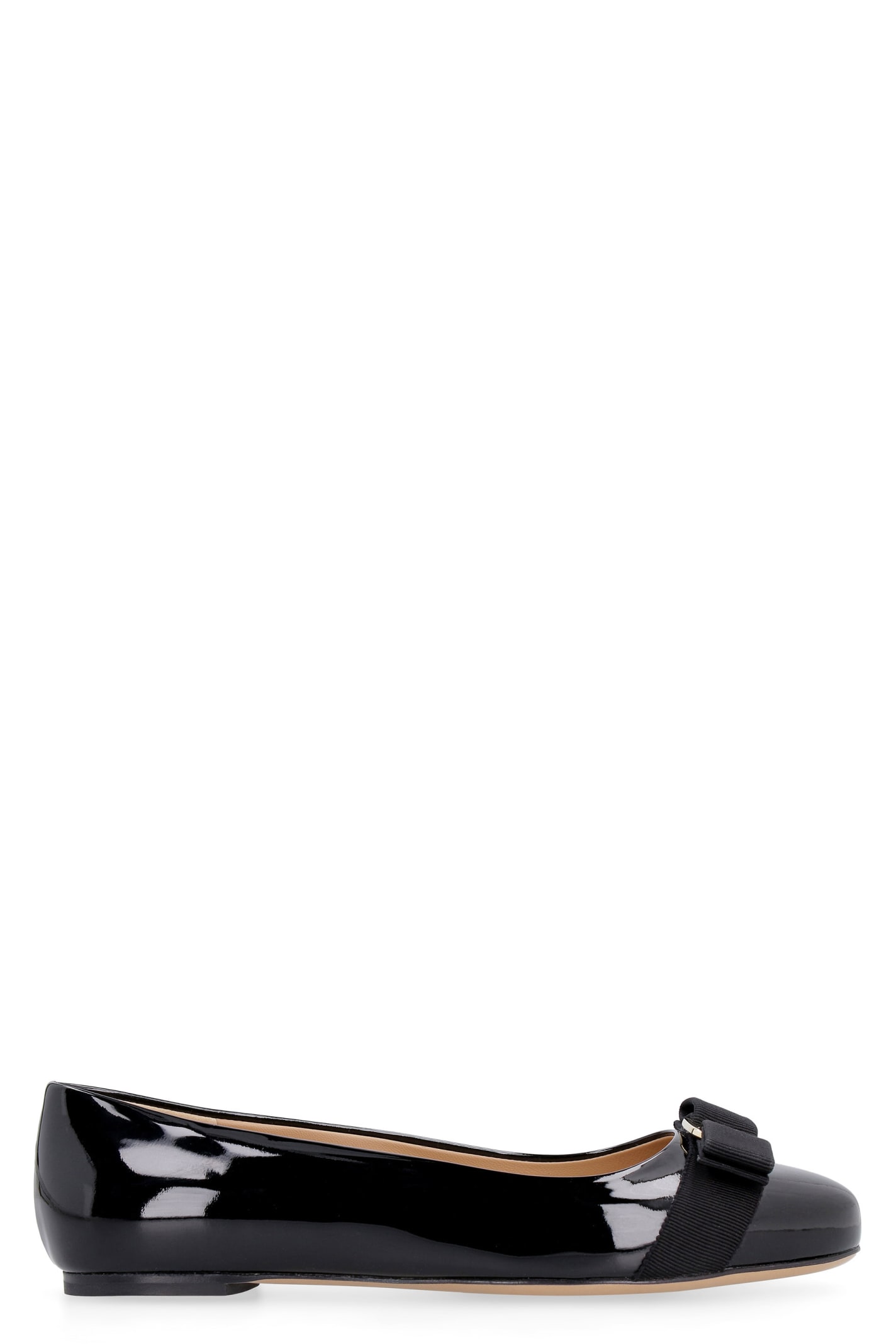 Shop Ferragamo Varina Patent Leather Ballet Flats In Black