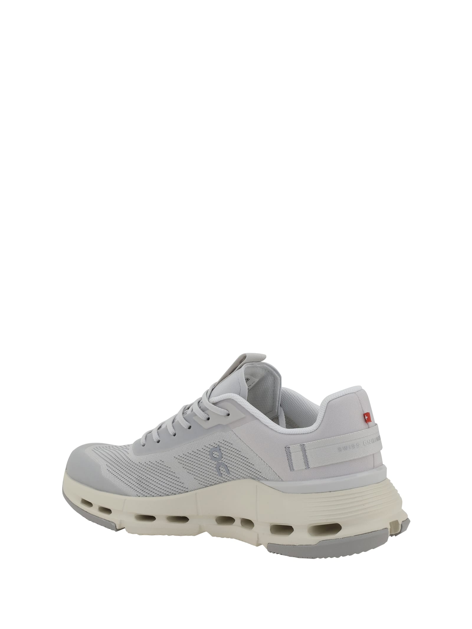 ON CLOUDNOVA FORM 2 TT SNEAKERS