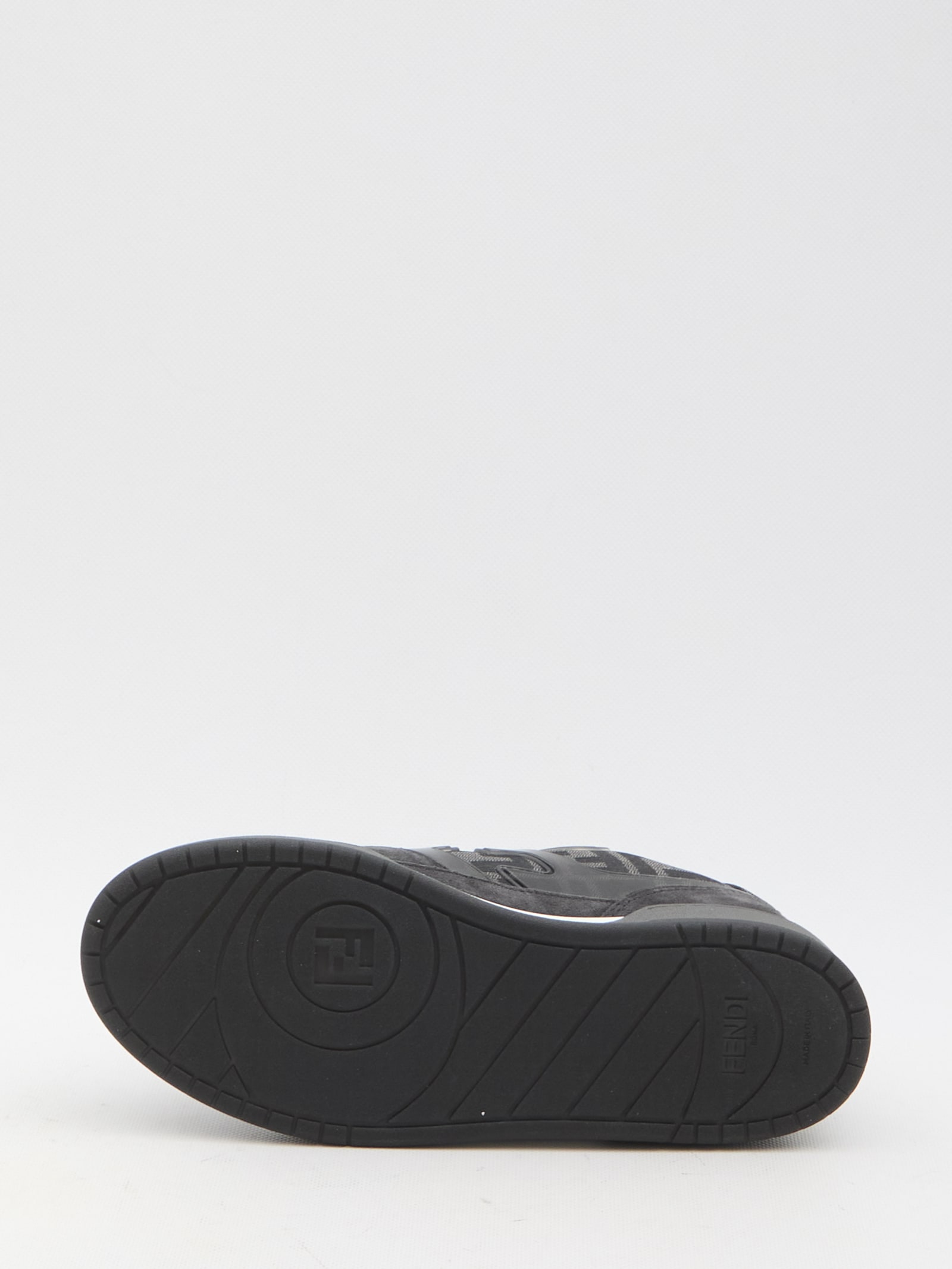 Fendi Low-top Round Toe Rubber Sole Sneakers In Grey
