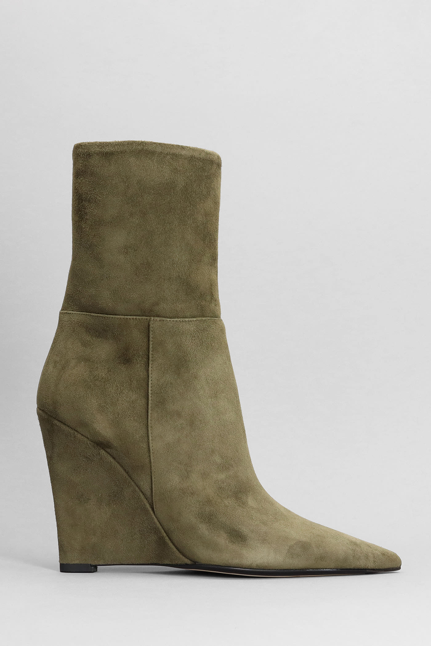 Bay 100 High Heels Ankle Boots In Green Suede